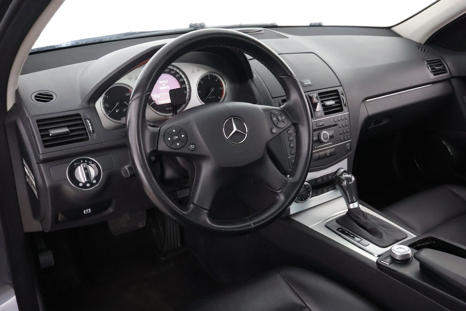 Mercedes-Benz C 2009 MYYDÄÄN HUUTOKAUPAT.COM