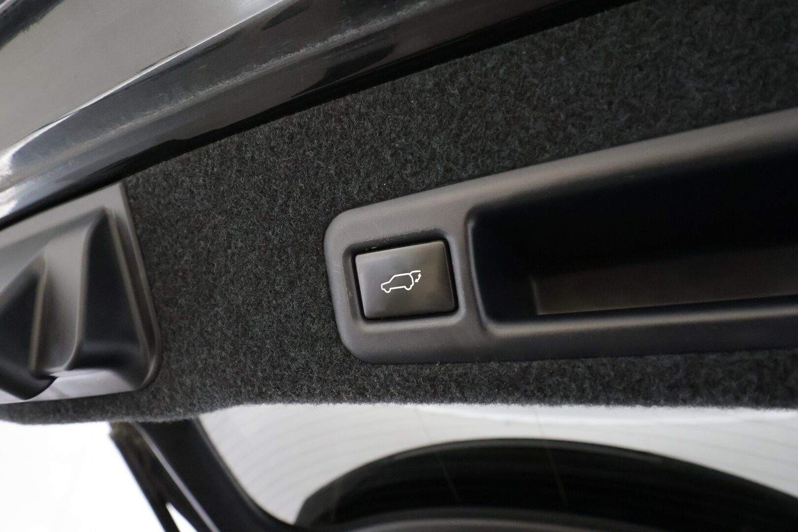 Lexus RX 2017 450h Hybrid 4WD A Executive * ACC / LED / P.Kamera / Ilmastoitu Muistipenkki / Navi / Kaistavahti / Keyless * - Kahdet renkaat - HULLUT JOULUT KORKOTARJOUS 2,49% 