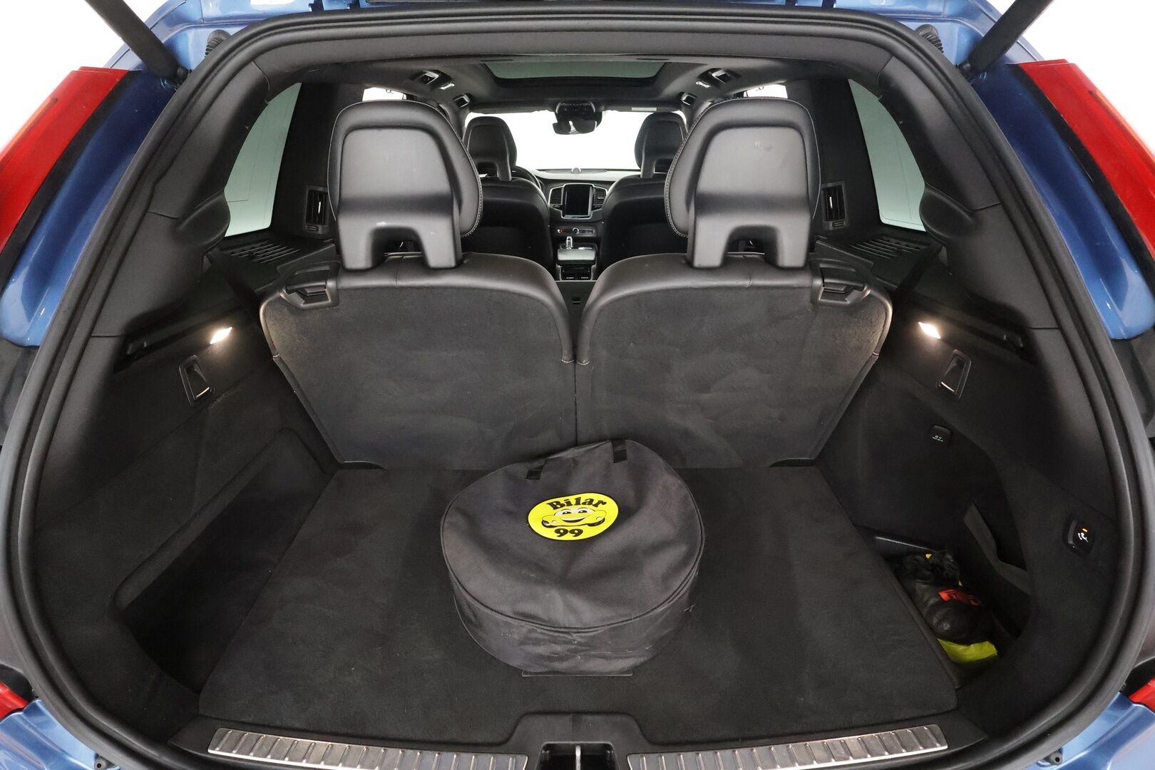 Volvo XC90 2017 T8 Twin Engine AWD R-Design aut 7-P - | Webasto | Koukku | HUD | Panorama | B&W | ACC | Full-LED | P.kamera | Sporttinahat Muistilla | Kaistavahti | Navi | Katveavustin | Keyless | 2x Latauskaapelit | Kahdet renkaat | 