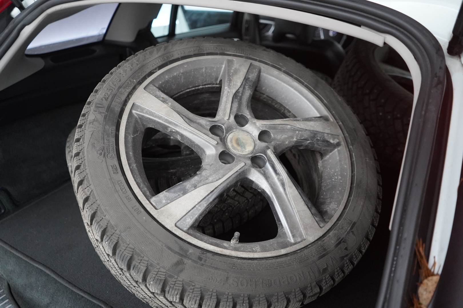 Volvo V60 2013 * MYYDÄÄN HUUTOKAUPAT.COM *