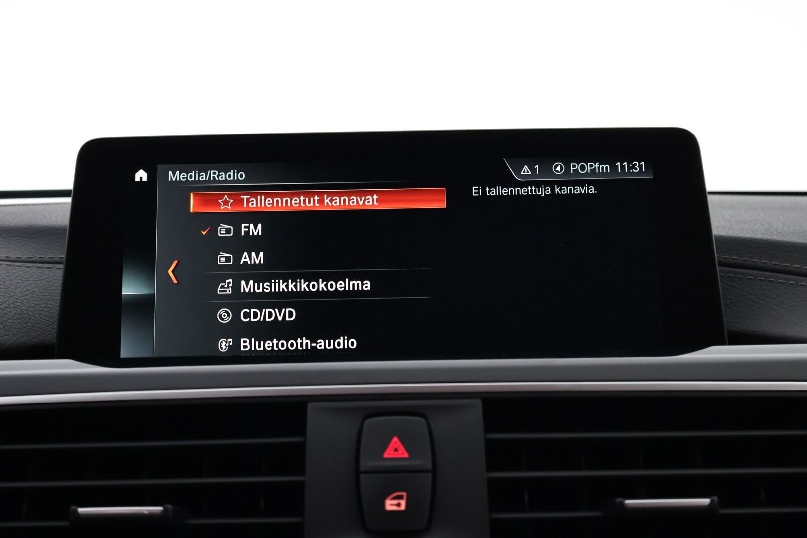 BMW 330 2018 F31 Touring 330i A xDrive Business Exclusive Sport Line - Suomiauto | Webasto | Navi | Vaaleat Sporttinahat | LED | Ratinlämmitys | Vakkari | Metalliväri | UPEA!