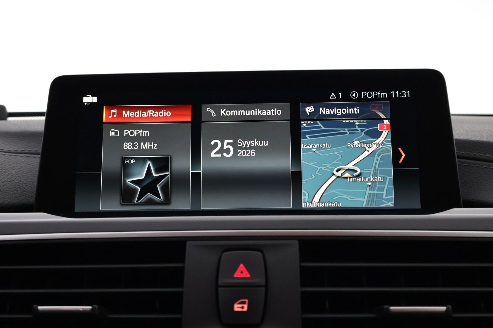 BMW 330 2018 F31 Touring 330i A xDrive Business Exclusive Sport Line - Suomiauto | Webasto | Navi | Vaaleat Sporttinahat | LED | Ratinlämmitys | Vakkari | Metalliväri | UPEA!