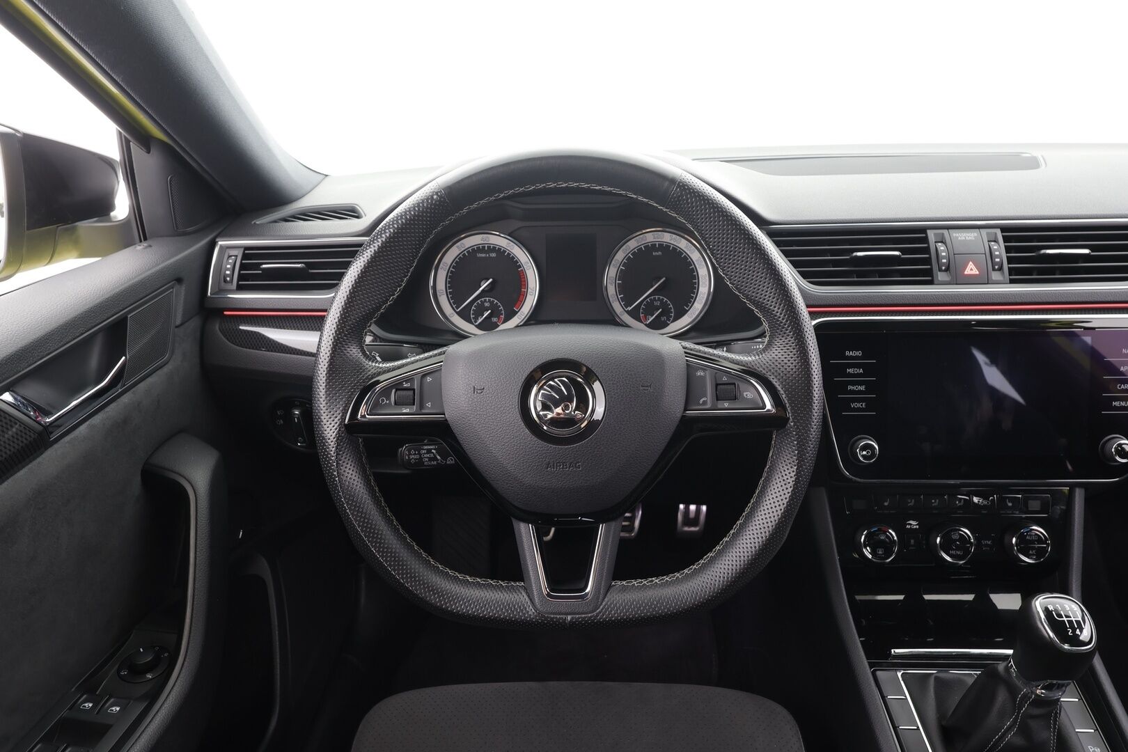 Skoda Superb 2018 1,4 TSI ACT SportLine - | ACC | Webasto | Skoda crystal Light Matrix LED | Canton | Muistipenkki | P.Kamera | Puolinahat | Ratinlämmitys | Puolinahat | Apple&Android | Suomi-auto | Kahdet Renkaat |
