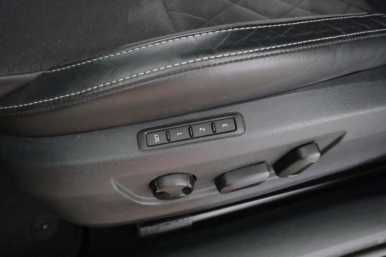 Skoda Superb 2018 1,4 TSI ACT SportLine - | ACC | Webasto | Skoda crystal Light Matrix LED | Canton | Muistipenkki | P.Kamera | Puolinahat | Ratinlämmitys | Puolinahat | Apple&Android | Suomi-auto | Kahdet Renkaat |