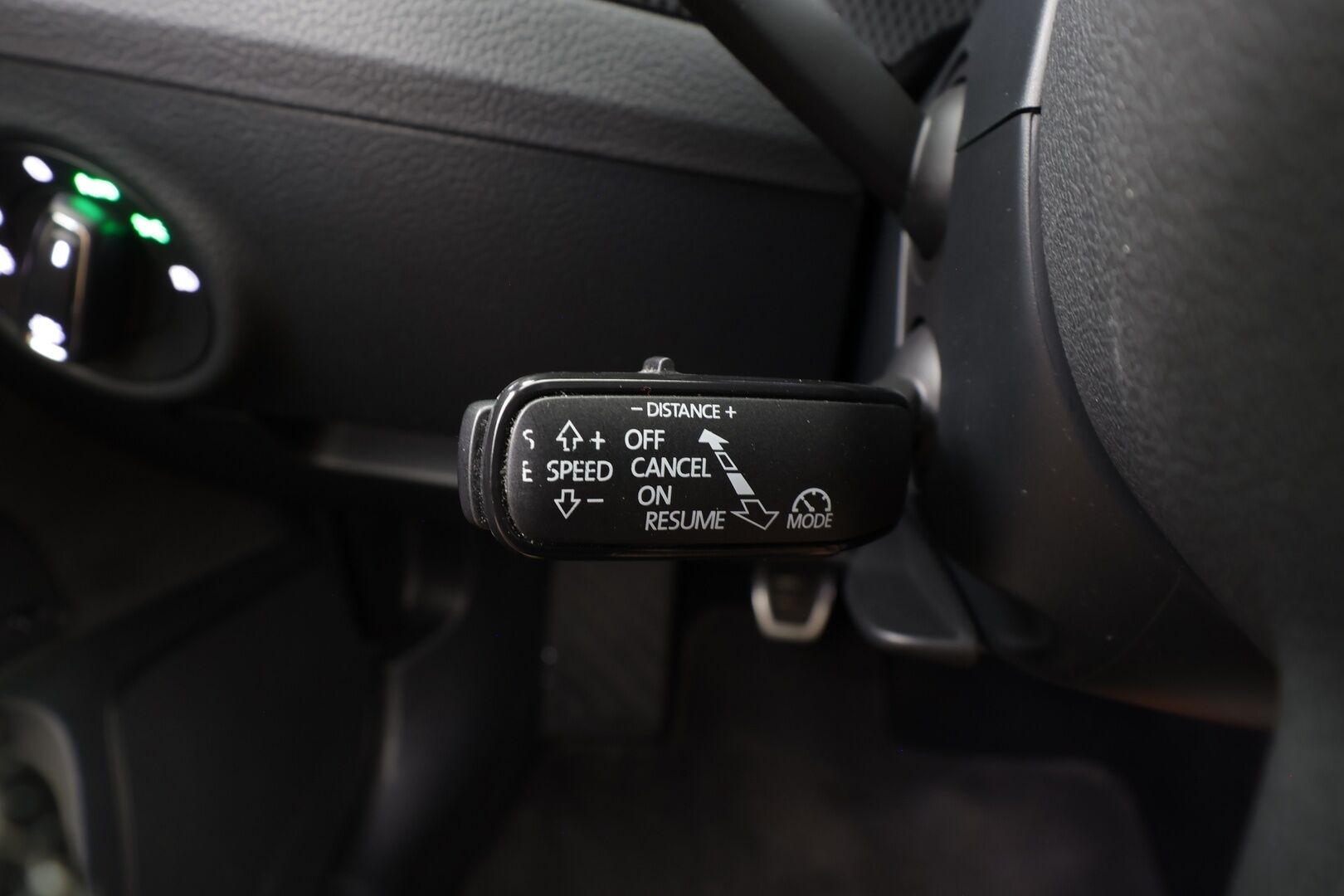 Skoda Superb 2018 1,4 TSI ACT SportLine - | ACC | Webasto | Skoda crystal Light Matrix LED | Canton | Muistipenkki | P.Kamera | Puolinahat | Ratinlämmitys | Puolinahat | Apple&Android | Suomi-auto | Kahdet Renkaat |