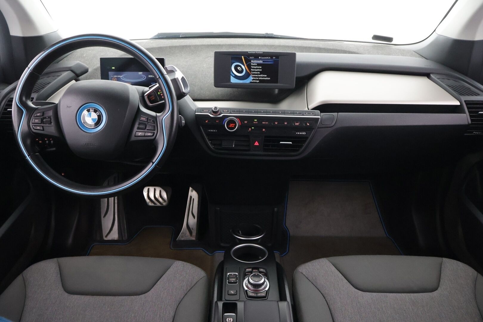 BMW i3 2014 60 Ah REX - *Vakkari / Pysäköintitutkat / P. Kamera / LED / Harman/Kardon*