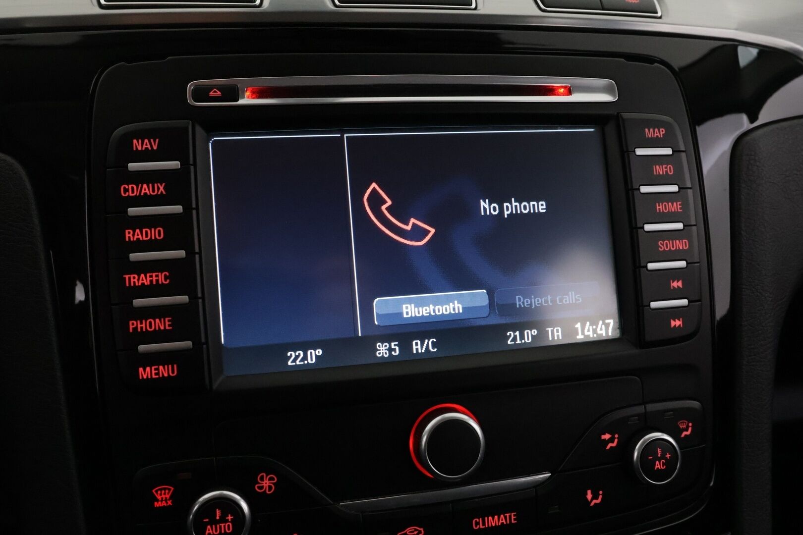 Ford S-Max 2011 2,0 TDCi 163 hv PowerShift Titanium A6 5-ovinen *Lohko / Koukku / PremiumHifi / Hyvin huollettu* - -*Myydään huutokaupat.comissa * - KORKO VAIN 3,99 %