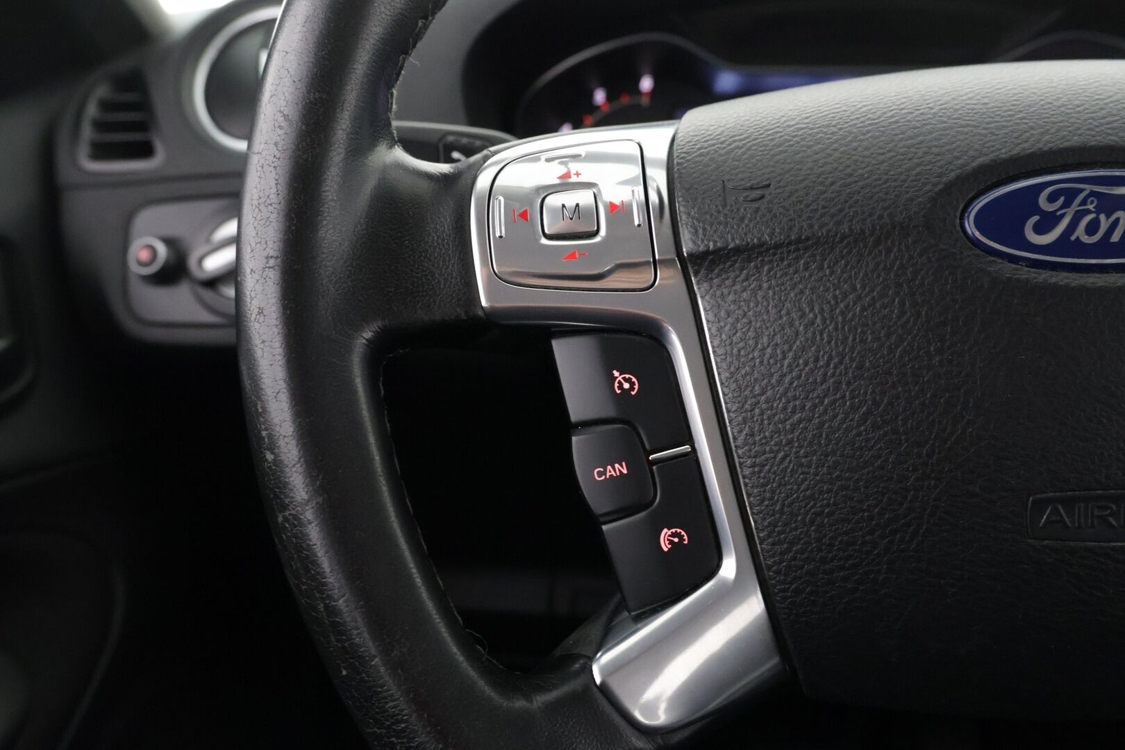 Ford S-Max 2011 2,0 TDCi 163 hv PowerShift Titanium A6 5-ovinen *Lohko / Koukku / PremiumHifi / Hyvin huollettu* - -*Myydään huutokaupat.comissa * - KORKO VAIN 3,99 %