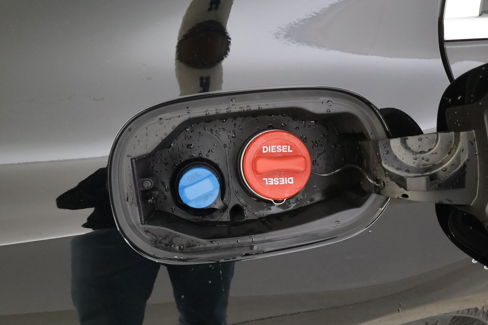 Mercedes-Benz E 2018 220 d 4Matic A Premium Business * Vakkari / High perfo LED / P.kamera / Sporttinahat / Ambient * - 1.Om Suomi-auto / Kahdet renkaat