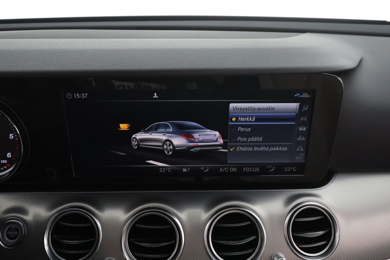 Mercedes-Benz E 2018 220 d 4Matic A Premium Business * Vakkari / High perfo LED / P.kamera / Sporttinahat / Ambient * - 1.Om Suomi-auto / Kahdet renkaat