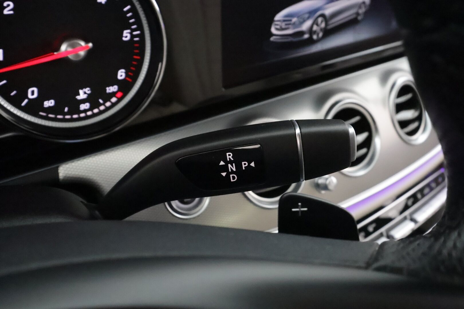 Mercedes-Benz E 2018 220 d 4Matic A Premium Business * Vakkari / High perfo LED / P.kamera / Sporttinahat / Ambient * - 1.Om Suomi-auto / Kahdet renkaat