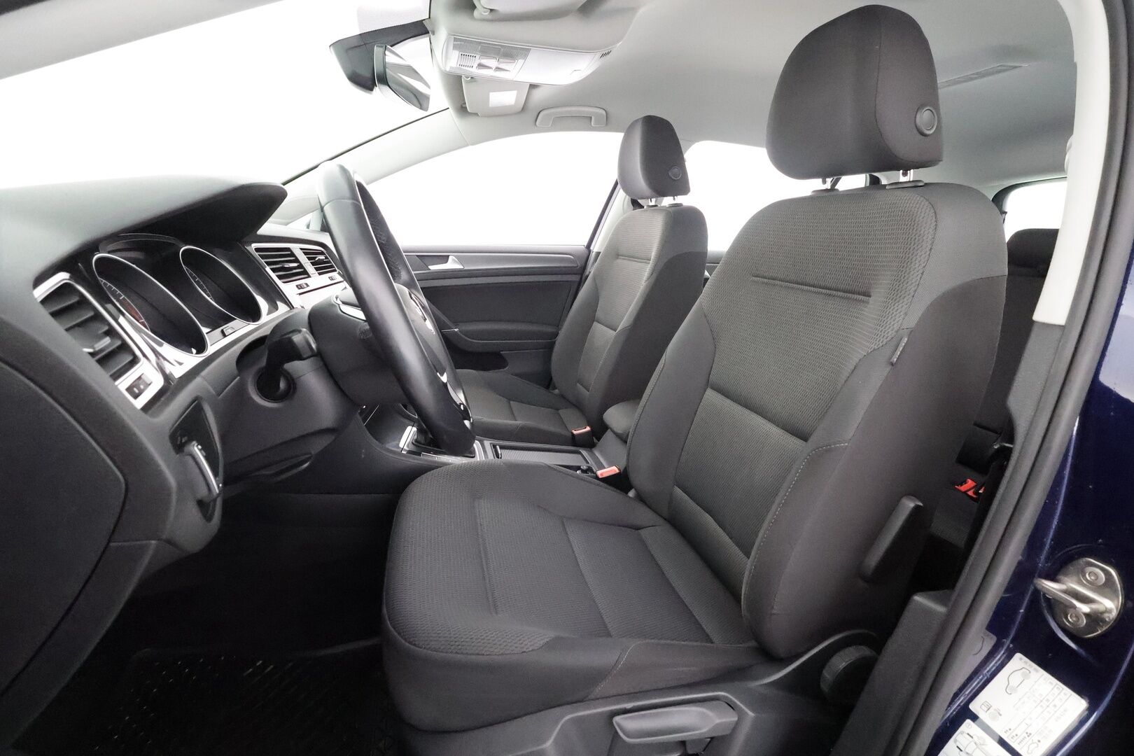 Volkswagen Golf 2018 Comfortline 1,0 TSI 81 kW (110 hv) DSG-automaatti - | ACC | P.Kamera | Bluetooth | Apple&Android | Suomi-auto | Kahdet Renkaat Merkkihuollettu |