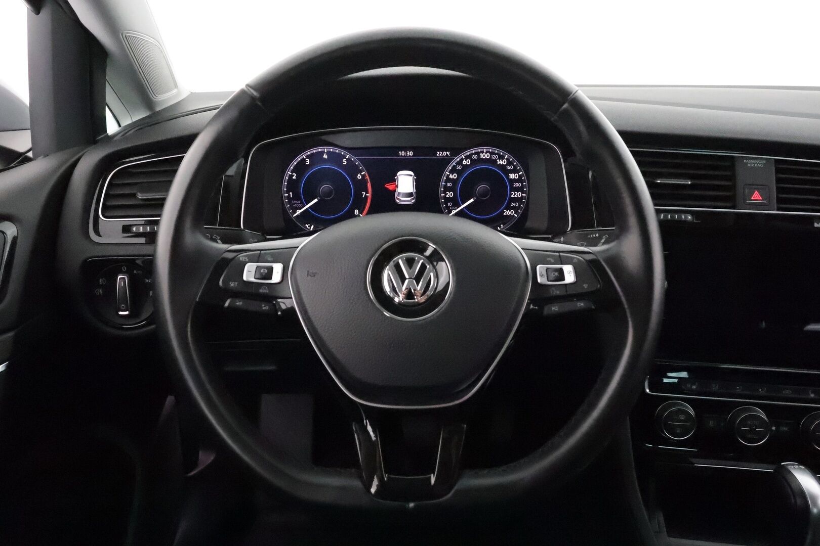 Volkswagen Golf 2018 Highline 1,5 TSI EVO 96 kW BLUEMOTION DSG **Adapt.vakkari / Webasto / Adapt.LED / P.Kamera / Hierovapenkki / Navi** - Sumi-auto / Kahdet Renkaat