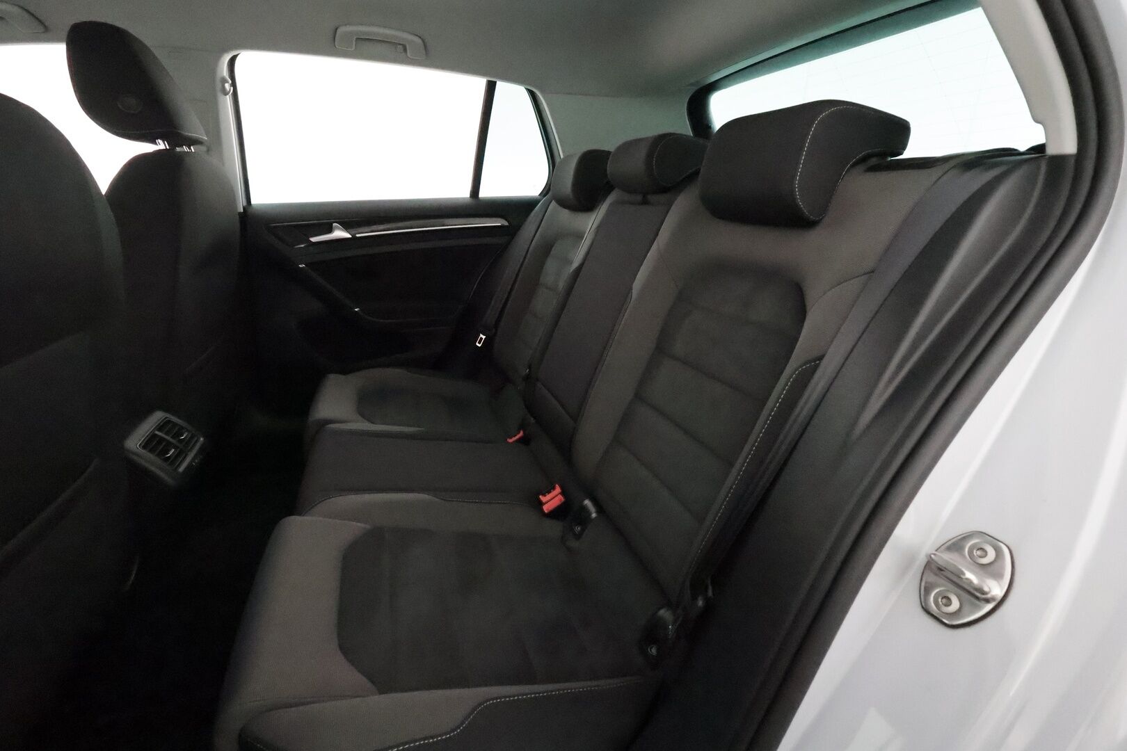 Volkswagen Golf 2018 Highline 1,5 TSI EVO 96 kW BLUEMOTION DSG **Adapt.vakkari / Webasto / Adapt.LED / P.Kamera / Hierovapenkki / Navi** - Sumi-auto / Kahdet Renkaat