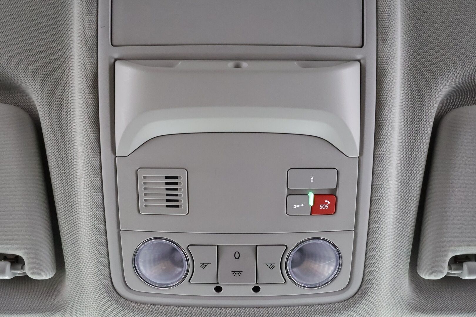 Skoda Karoq 2018 2,0 TDI 150 4x4 Style DSG * ACC / LED / Webasto / P.kamera / Keyless / Navi * - Suomi-auto / Kahdet renkaat