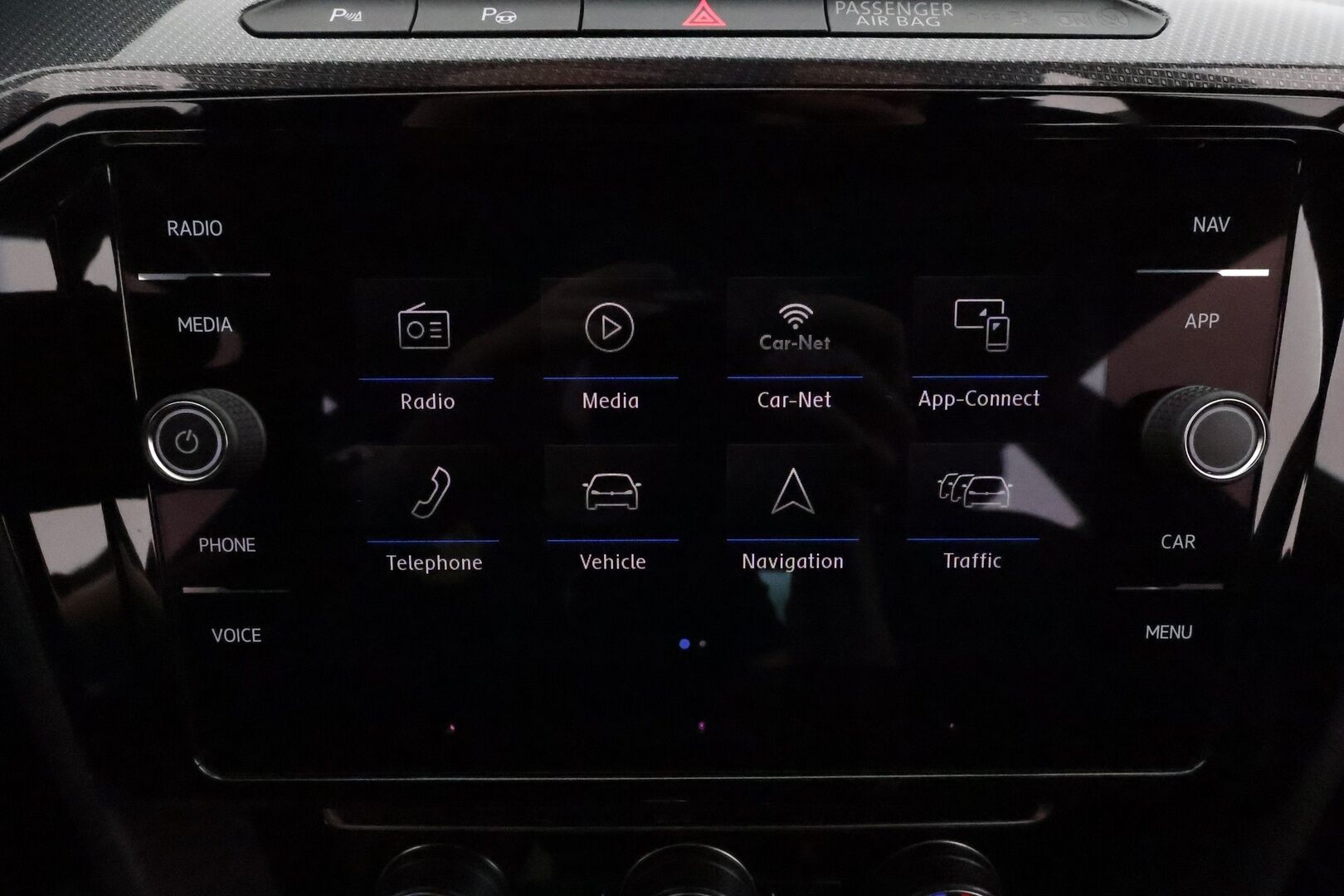 Volkswagen Arteon 2019 R-Line Limited Edition 1,5 TSI EVO 110 kW DSG-autom. **Webasto / Adapt.vakkari / Koukku / Navi / Sporttipenkit** - 1.om Suomi-auto / Kahdet renkaat aluvanteilla / Digimittaristo