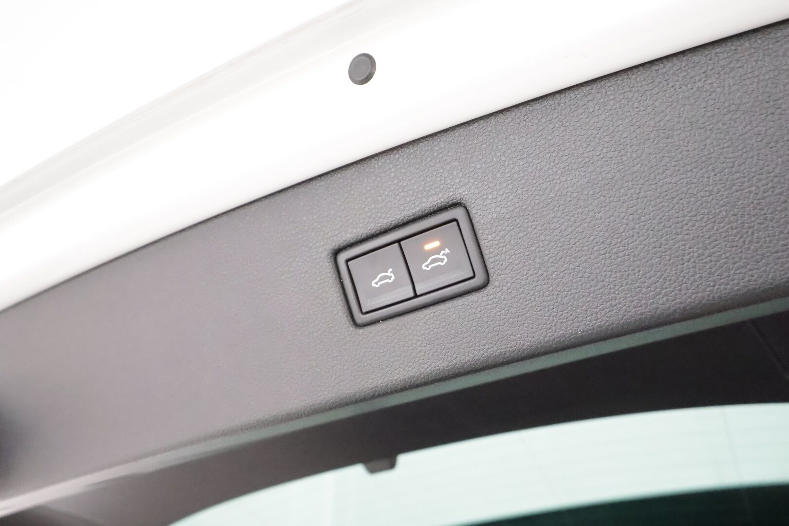 Volkswagen Tiguan 2019 Highline 2,0 TDI SCR 110 kW (150 hv) 4MOTION DSG-automaatti **Adapt.vakkari / LED / Webasto / Digimittaristo / Navi** - 3,99 % KORKOTARJOUS TÄHÄN AUTOON - Suomi-auto / Kahdet renkaat aluvanteilla / KeylessGo 