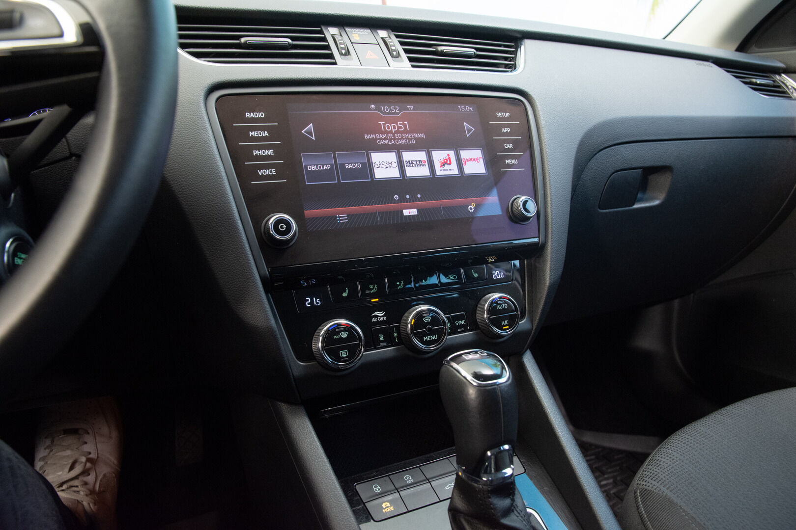 Skoda Octavia 2019 Combi 1,5 TSI Style DSG Autom. - Suomi-auto | Webasto | Kahdet renkaat aluvantein | Ambient | Vetokoukku | Lämmitettävä Tuulilasi | Kamera | Navi | 