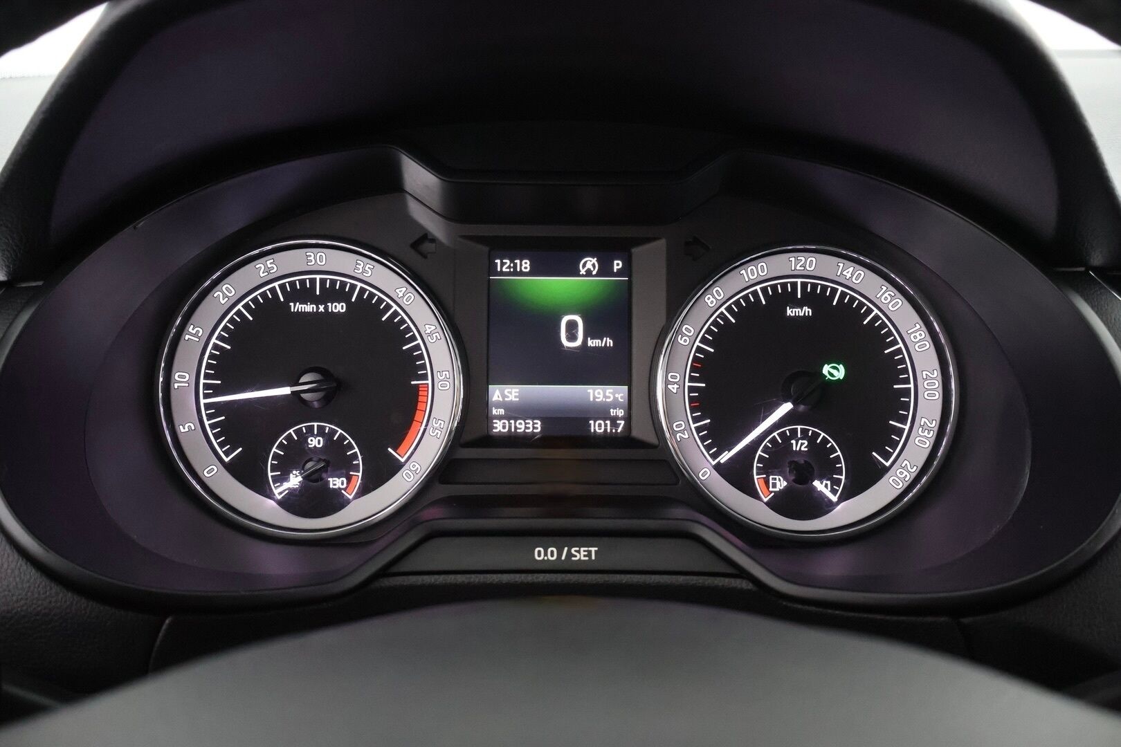Skoda Octavia 2019 Combi 1,6 TDI Style DSG Autom. - ACC | Webasto | BLIS | P. Kamera | Keyless | Ambiente | S. Kontti | Hihna 04/26 | 2x Renkaat
