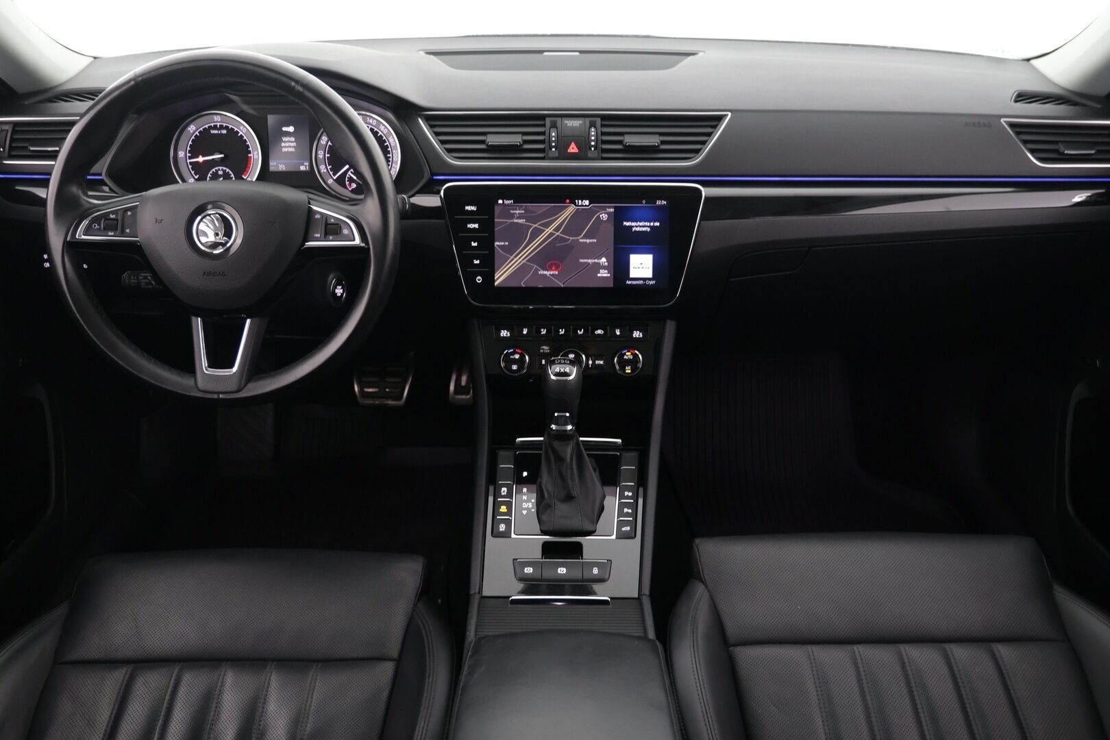 Skoda Superb 2019 Combi 2,0 TDI 190 4x4 L&K BusinessLine / Webasto / ACC / Neliveto! / - Siisti! / Webasto! / Juuri leimattu! / 