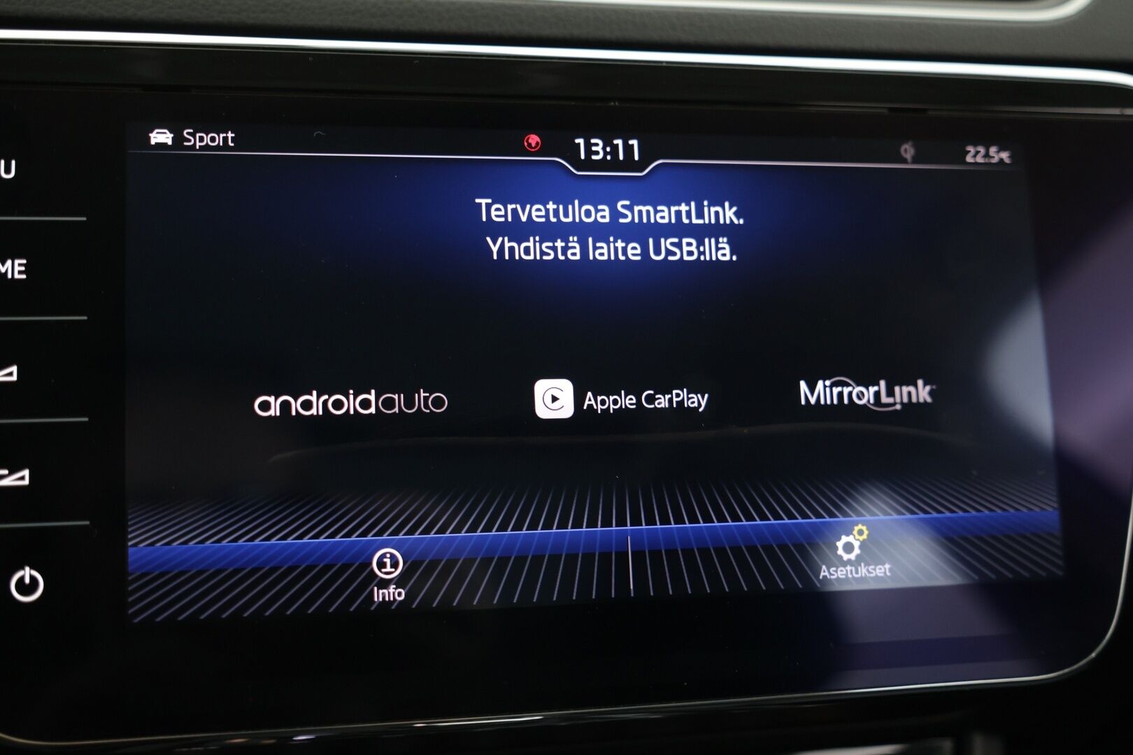 Skoda Superb 2019 Combi 2,0 TDI 190 4x4 L&K BusinessLine / Webasto / ACC / Neliveto! / - Siisti! / Webasto! / Juuri leimattu! / 