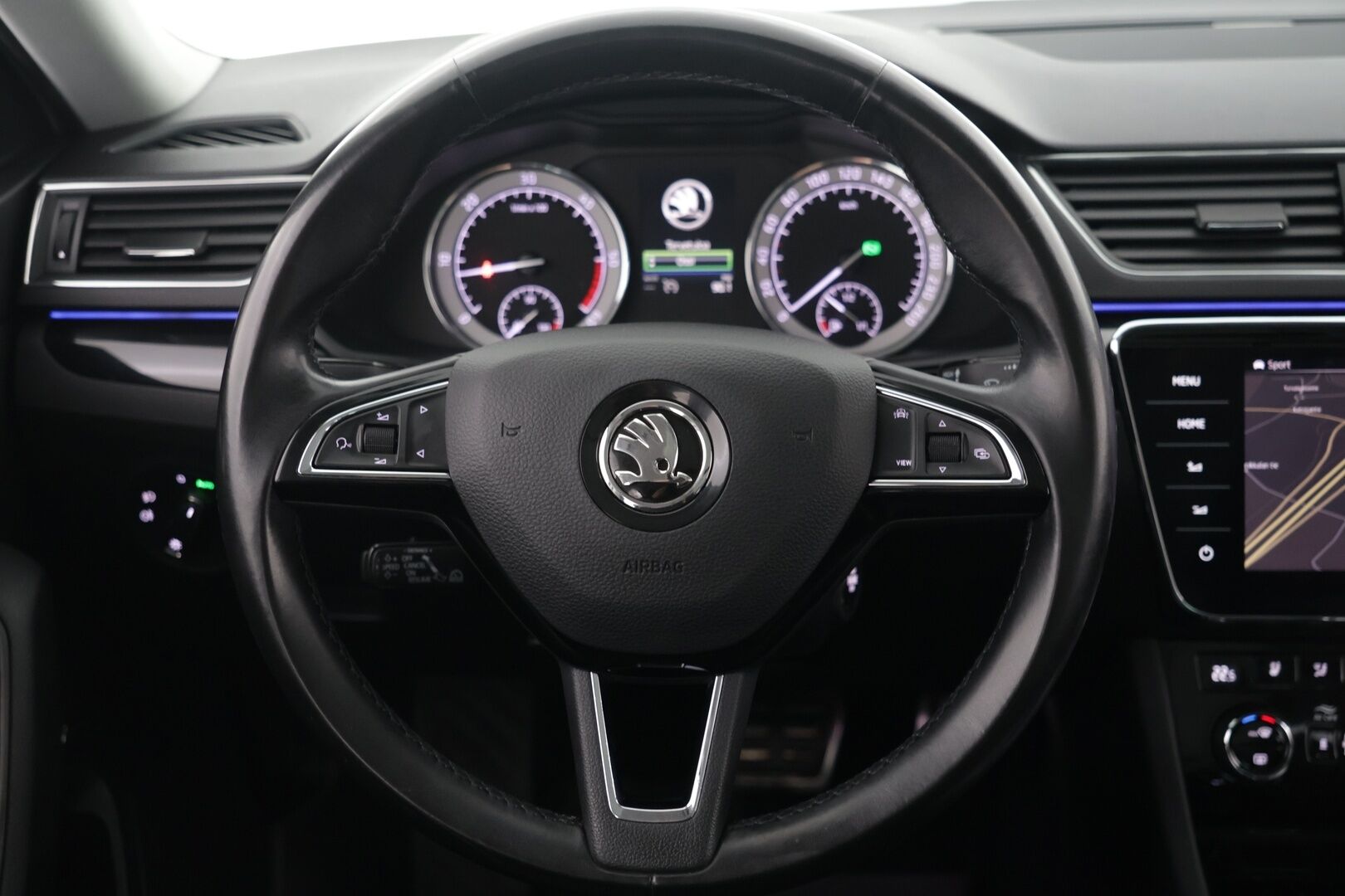 Skoda Superb 2019 Combi 2,0 TDI 190 4x4 L&K BusinessLine / Webasto / ACC / Neliveto! / - Siisti! / Webasto! / Juuri leimattu! / 