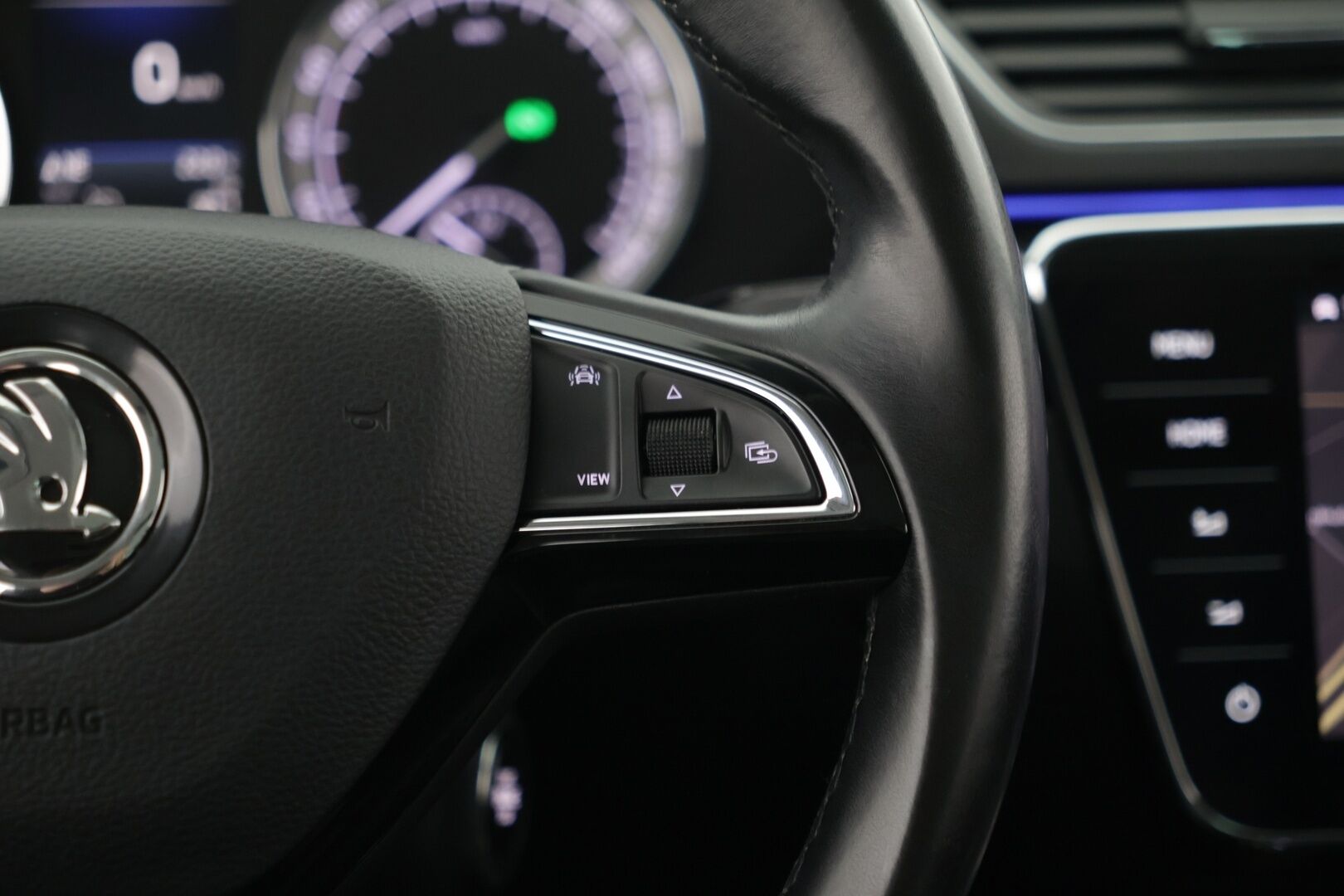 Skoda Superb 2019 Combi 2,0 TDI 190 4x4 L&K BusinessLine / Webasto / ACC / Neliveto! / - Siisti! / Webasto! / Juuri leimattu! / 