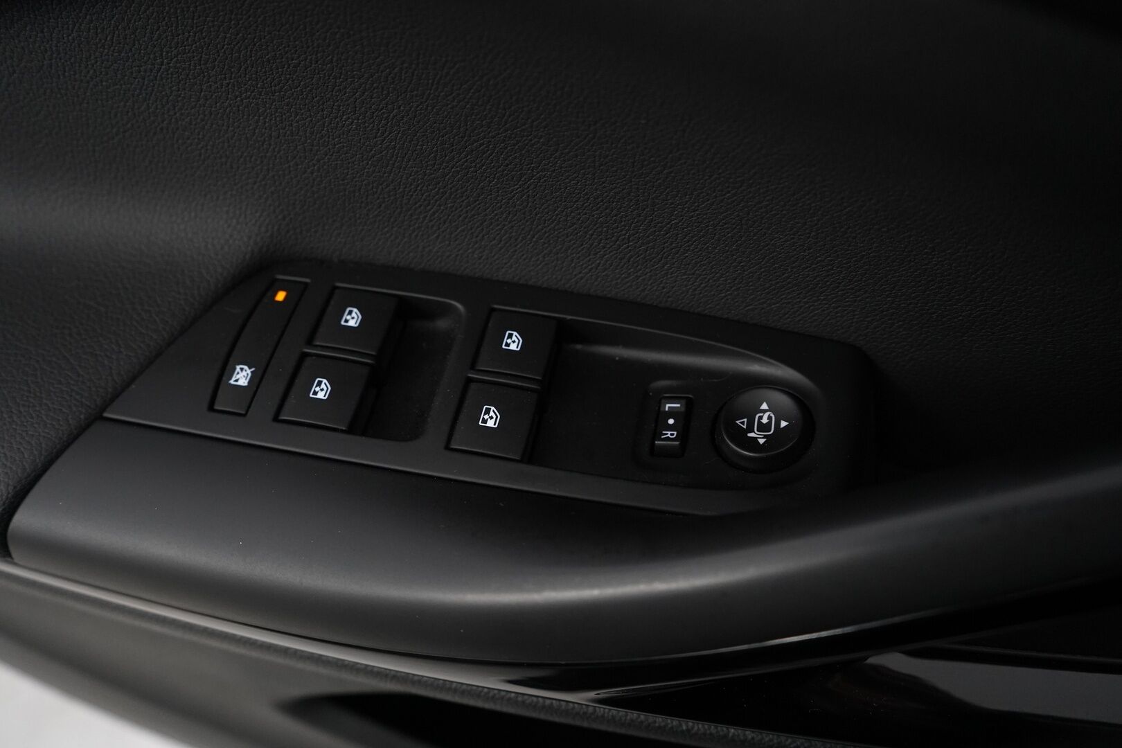 Opel Astra 2019 Sports Tourer Innovation Plus 150 Turbo A *ACC / Sportti penkit / Lohko / Koukku / S.kontti* - Seuraava katsastus 22.2.2027 / Täydellinen huoltokirja, viimeisin 02.2025 / Kahdet renkaat alumiinivantein