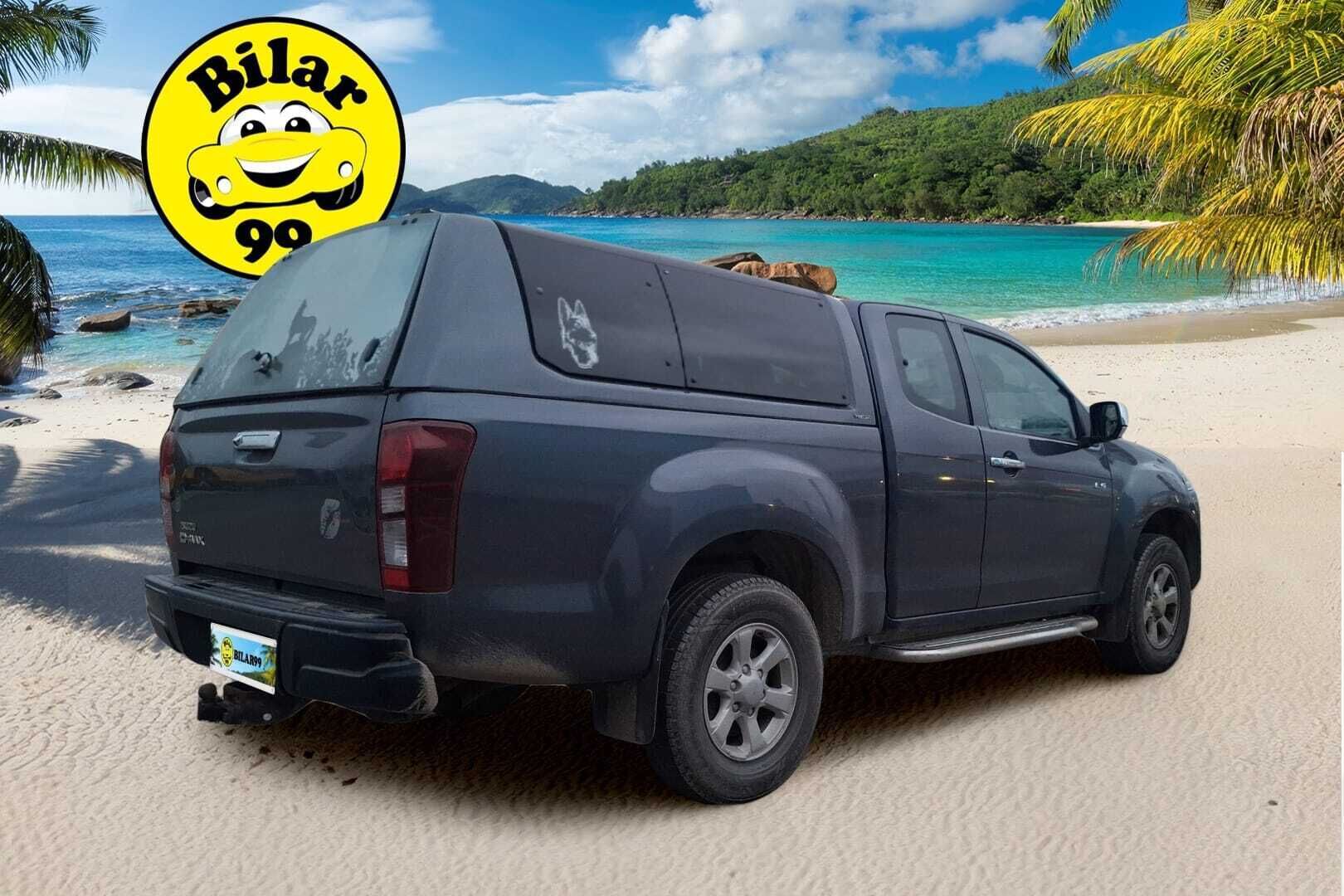 Isuzu D-Max 2019 Space Cab 1,9 TDi 4WD 6AT LS Black Edition - *Webasto / Koukku / P-kamera / Neliveto / Astinlaudat / Juuri saapunut Tampereelle!*