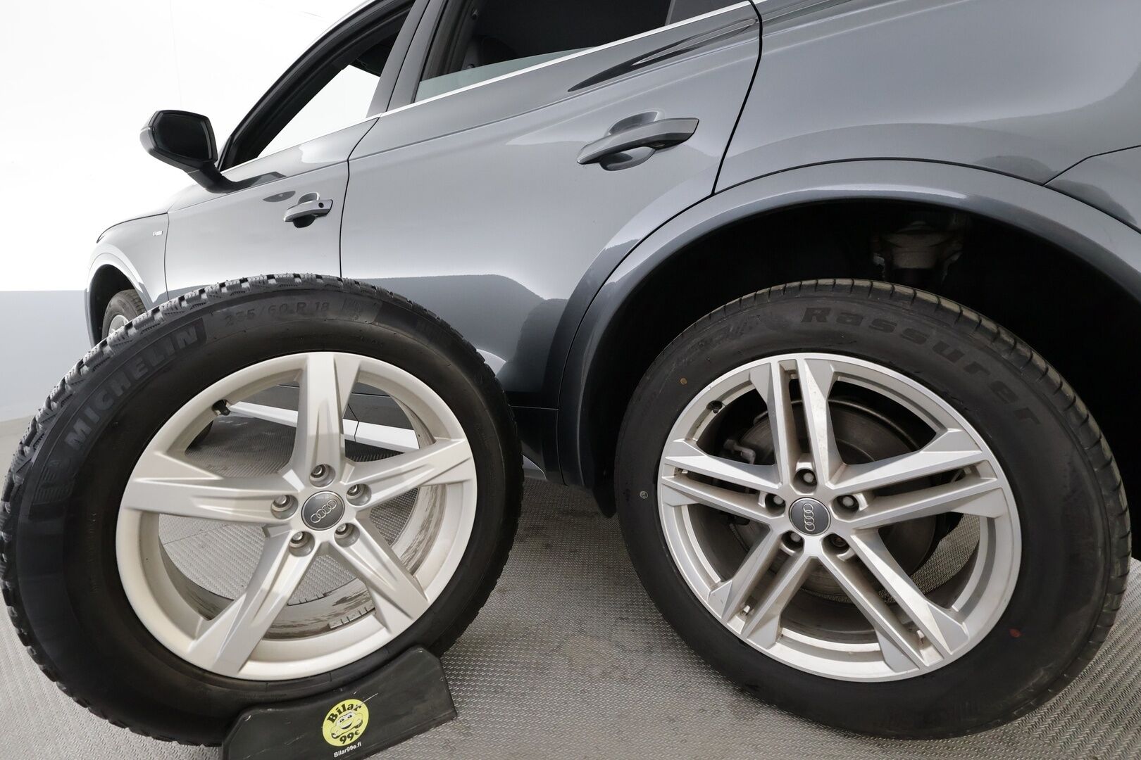 Audi Q5 2019 Business Sport 35 TDI 120 kW quattro S tronic * Vakkari / webasto / koukku / P.kamera / Sporttipenkit / LED * - Suomi-auto / Kahdet Renkaat - HULLUT AVAJAISHULINAT KORKOTARJOUS 3,29 %