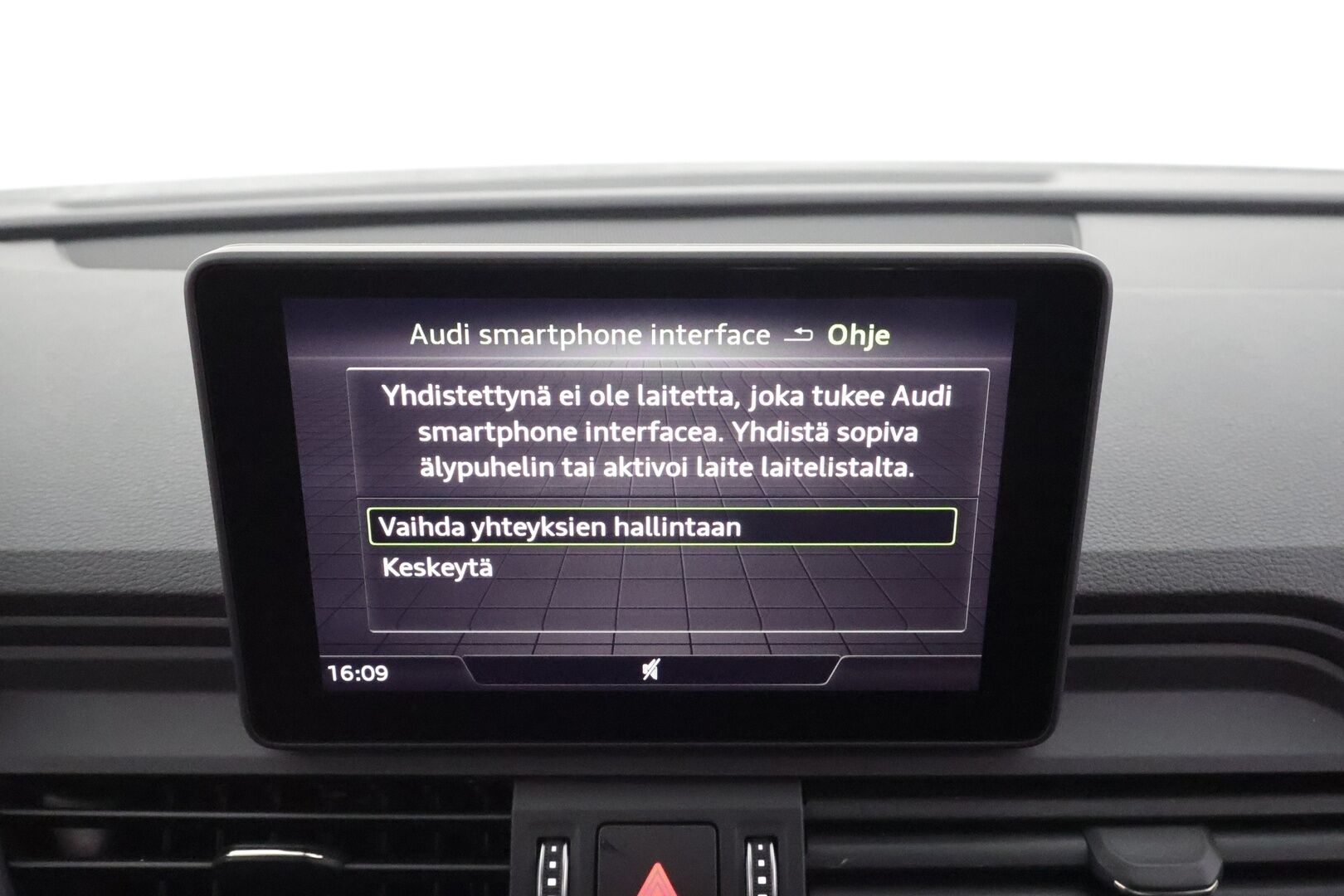 Audi Q5 2019 Business Sport 35 TDI 120 kW quattro S tronic * Vakkari / webasto / koukku / P.kamera / Sporttipenkit / LED * - Suomi-auto / Kahdet Renkaat - HULLUT AVAJAISHULINAT KORKOTARJOUS 3,29 %