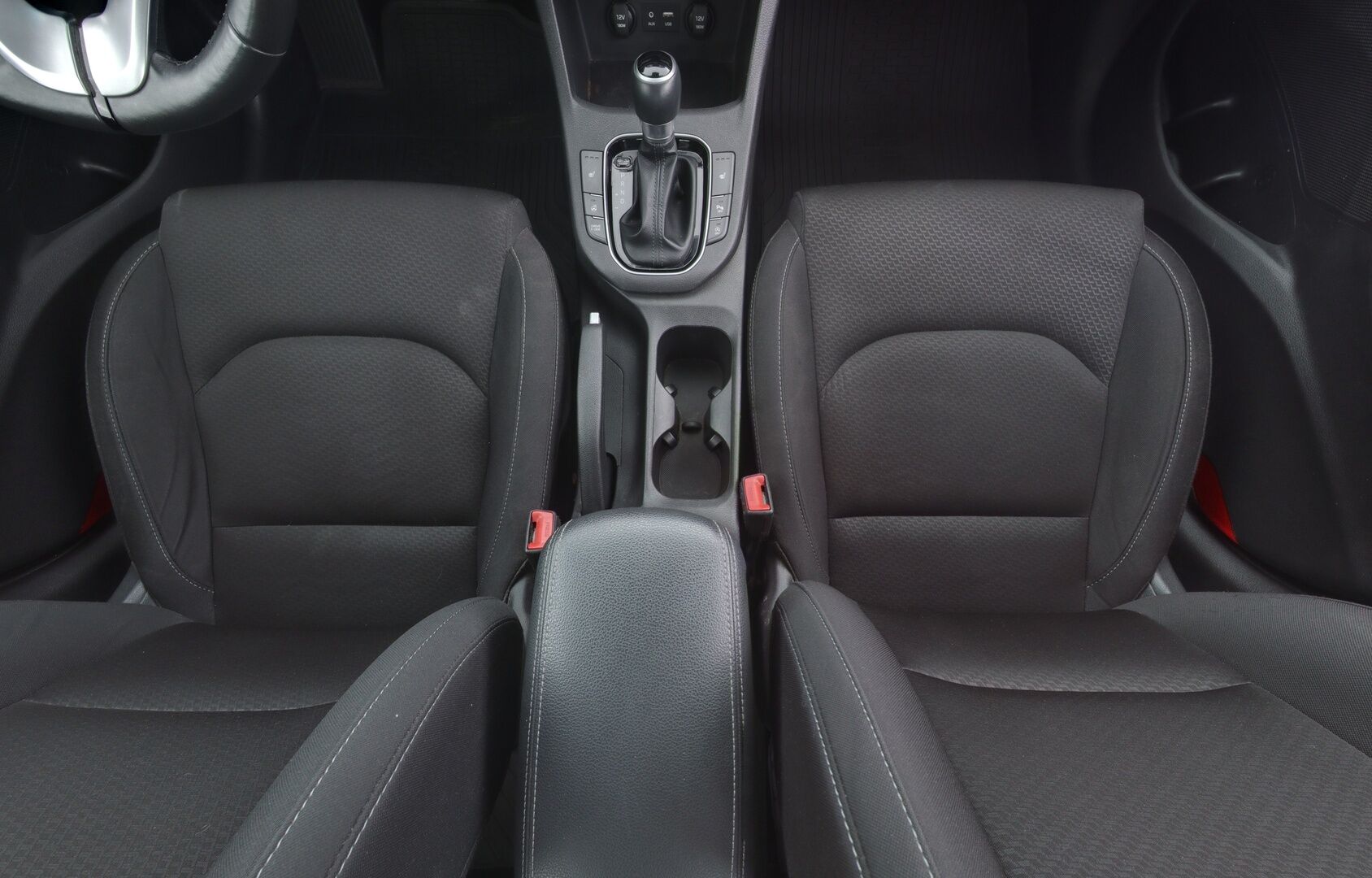 Hyundai i30 Wagon 2019 1,4 T-GDI 140 hv 7-DCT-aut Comfort - Vakkari / P.kamera / Keyless / Lohko / Merkkihuollettu!