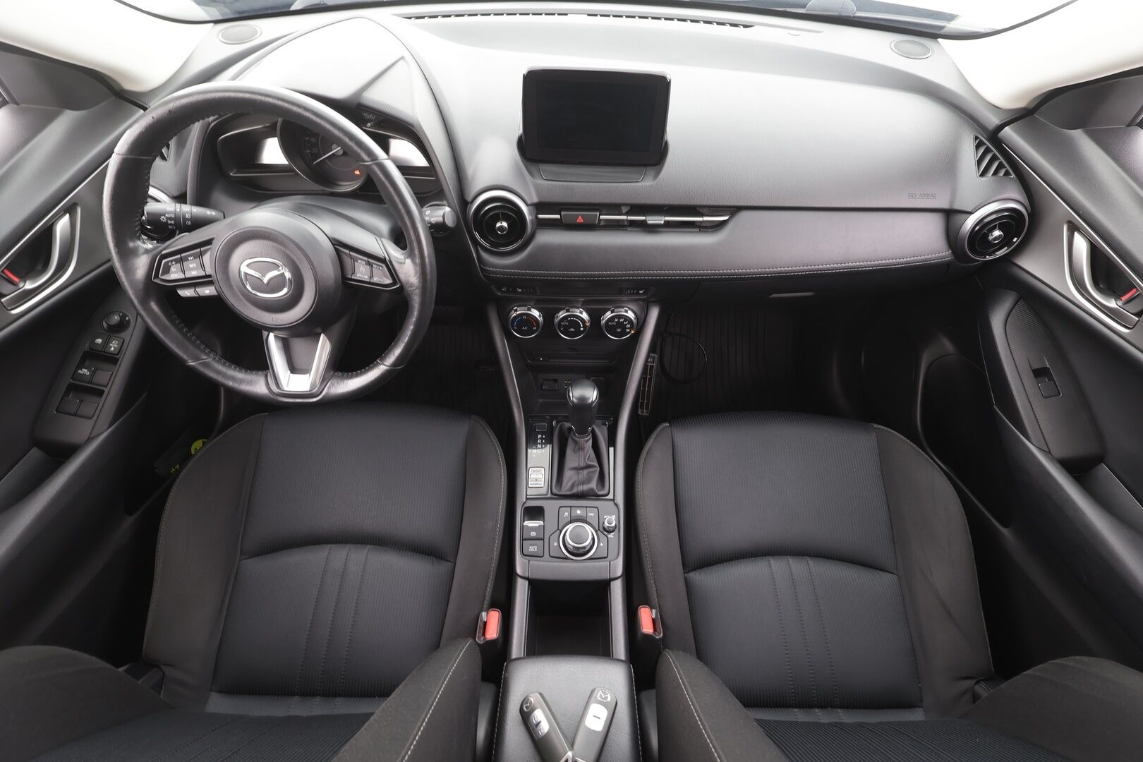 Mazda CX-3 2019 2,0 (120 hv) SKYACTIV-G Premium Plus Business 6AT GC2Y - | Sisätilanlämmitin | LED | P.Kamera | Vakkari | Kaistavahti | Katveavustin | Navi | Bluetooth | Merkkihuollot | Kahdet renkaat aluvanteilla | 