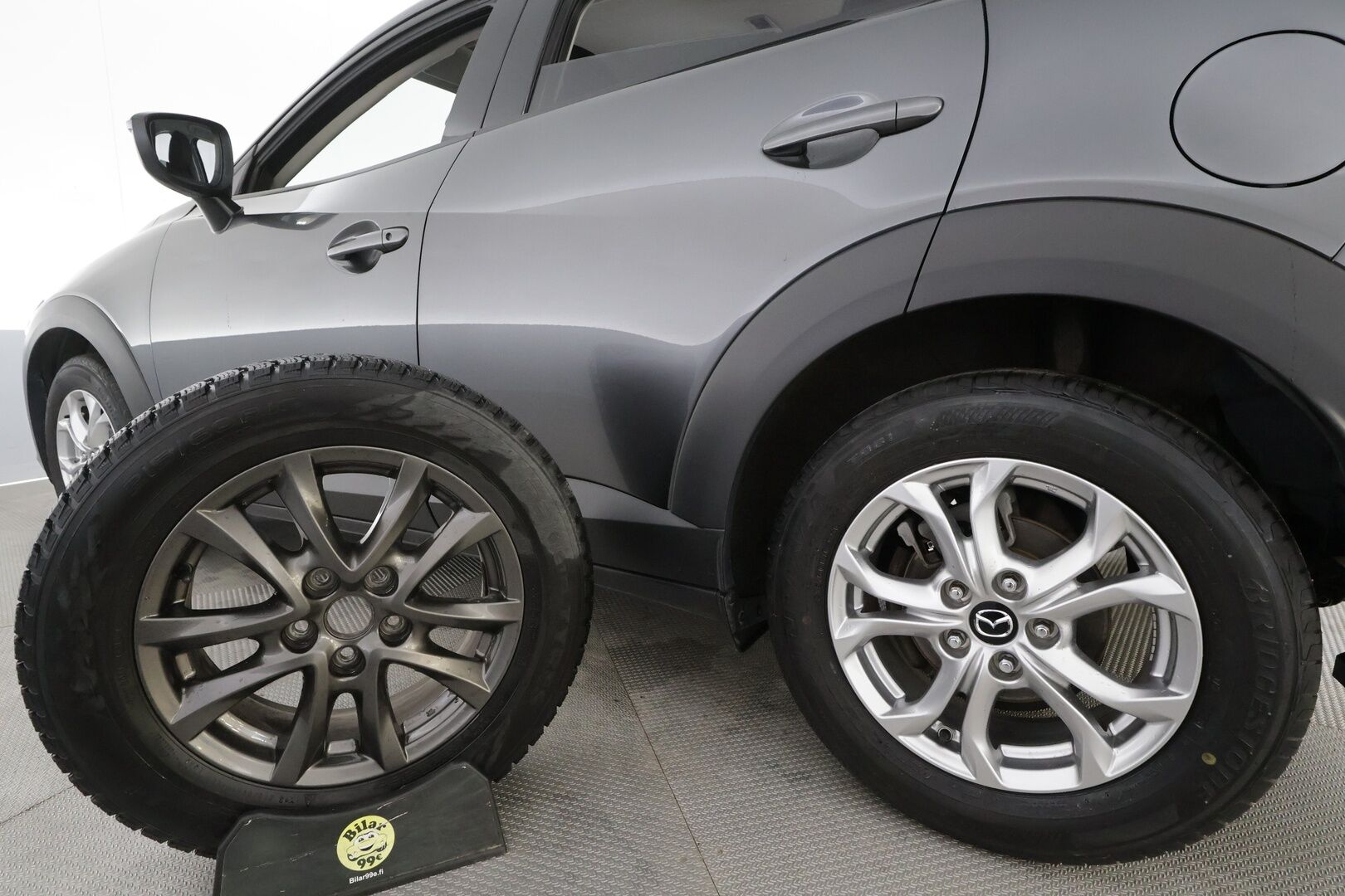 Mazda CX-3 2019 2,0 (120 hv) SKYACTIV-G Premium Plus Business 6AT GC2Y - | Sisätilanlämmitin | LED | P.Kamera | Vakkari | Kaistavahti | Katveavustin | Navi | Bluetooth | Merkkihuollot | Kahdet renkaat aluvanteilla | 