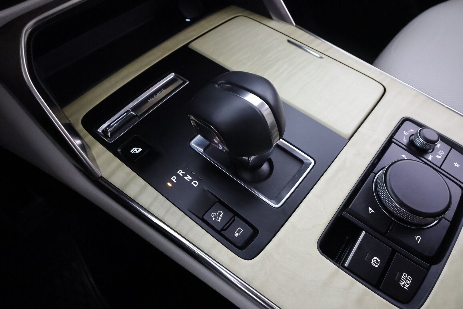 Mazda CX-60 2023 2.5 PHEV 8AT AWD Takumi * ACC / HUD / 360° / Koukku / Muistipenkki / Ilmastoidut nahat / Bose * - Akku kuntotarkastettu / Suomi-auto / Kahdet renkaat aluvanteilla / Merkkihuollettu