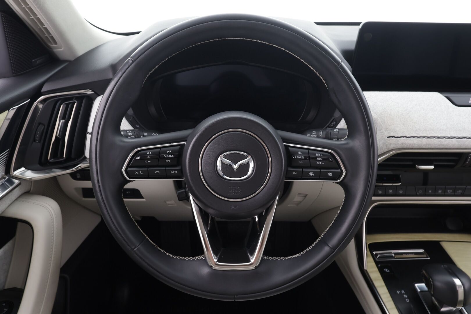 Mazda CX-60 2023 2.5 PHEV 8AT AWD Takumi * ACC / HUD / 360° / Koukku / Muistipenkki / Ilmastoidut nahat / Bose * - Akku kuntotarkastettu / Suomi-auto / Kahdet renkaat aluvanteilla / Merkkihuollettu