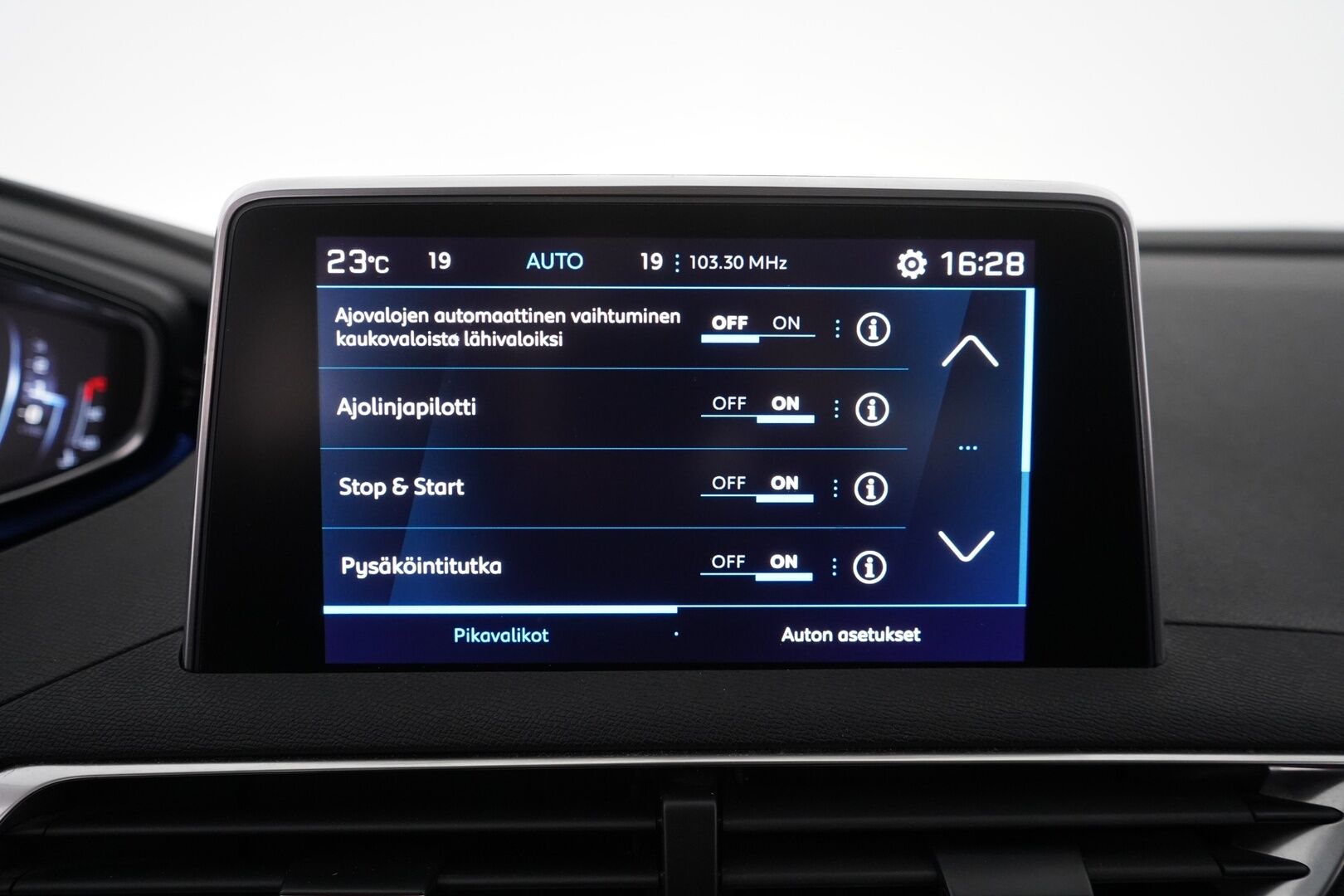 Peugeot 3008 2019 Allure BlueHDi 130 EAT8-automaatti *ACC / Koukku / Lohko+sisä / Tutkat / Puolinahka Sport-penkit muistilla* - KATSO KAMPANJAHINTA! / Suomi-Auto / Kahdet vanteet / Jakopää tehty 2024 / Viimeisin huolto 177tkm - HULLUT BLACKWEEK JATKOT - KORKOTARJOUS 2,49%