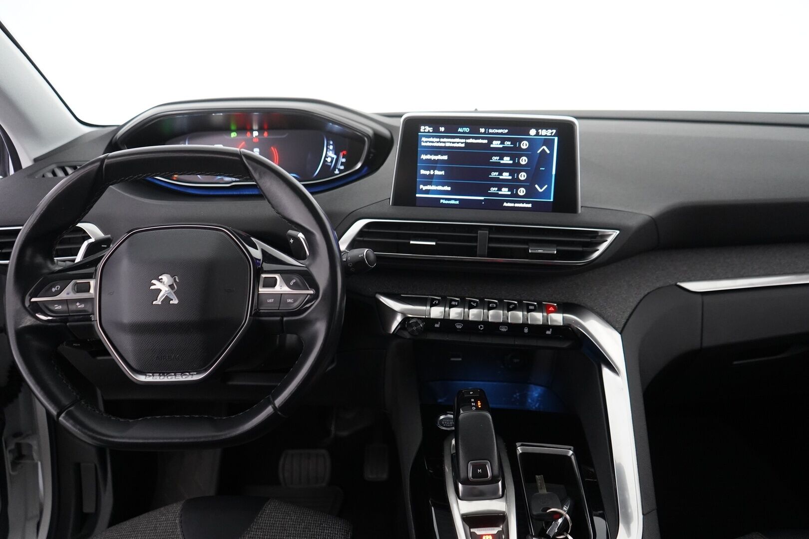 Peugeot 3008 2019 Allure BlueHDi 130 EAT8-automaatti *ACC / Koukku / Lohko+sisä / Tutkat / Puolinahka Sport-penkit muistilla* - KATSO KAMPANJAHINTA! / Suomi-Auto / Kahdet vanteet / Jakopää tehty 2024 / Viimeisin huolto 177tkm - HULLUT BLACKWEEK JATKOT - KORKOTARJOUS 2,49%