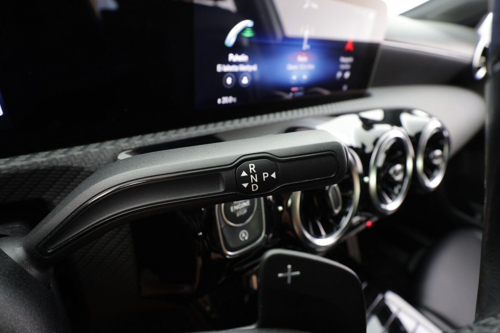 Mercedes-Benz A 2019 200 A Launch Edition Style - | Sporttipenkit | Puolinahat | LED | Iso keskinäyttö | Navi | P.kamera ja tutkat | Lohko+sisälämmitin | Digimittaristo | Merkkihuollot | 2x renkaat aluin |