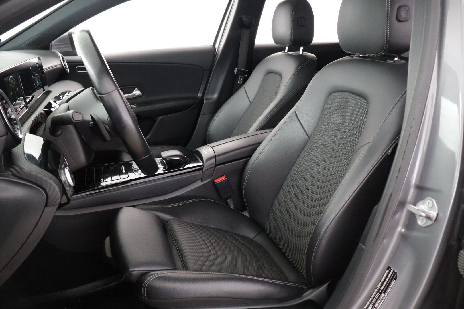 Mercedes-Benz A 2019 180 d A Business Style - Suomi-auto | P-kamera | LED | Digimittaristo | Vakkari | 