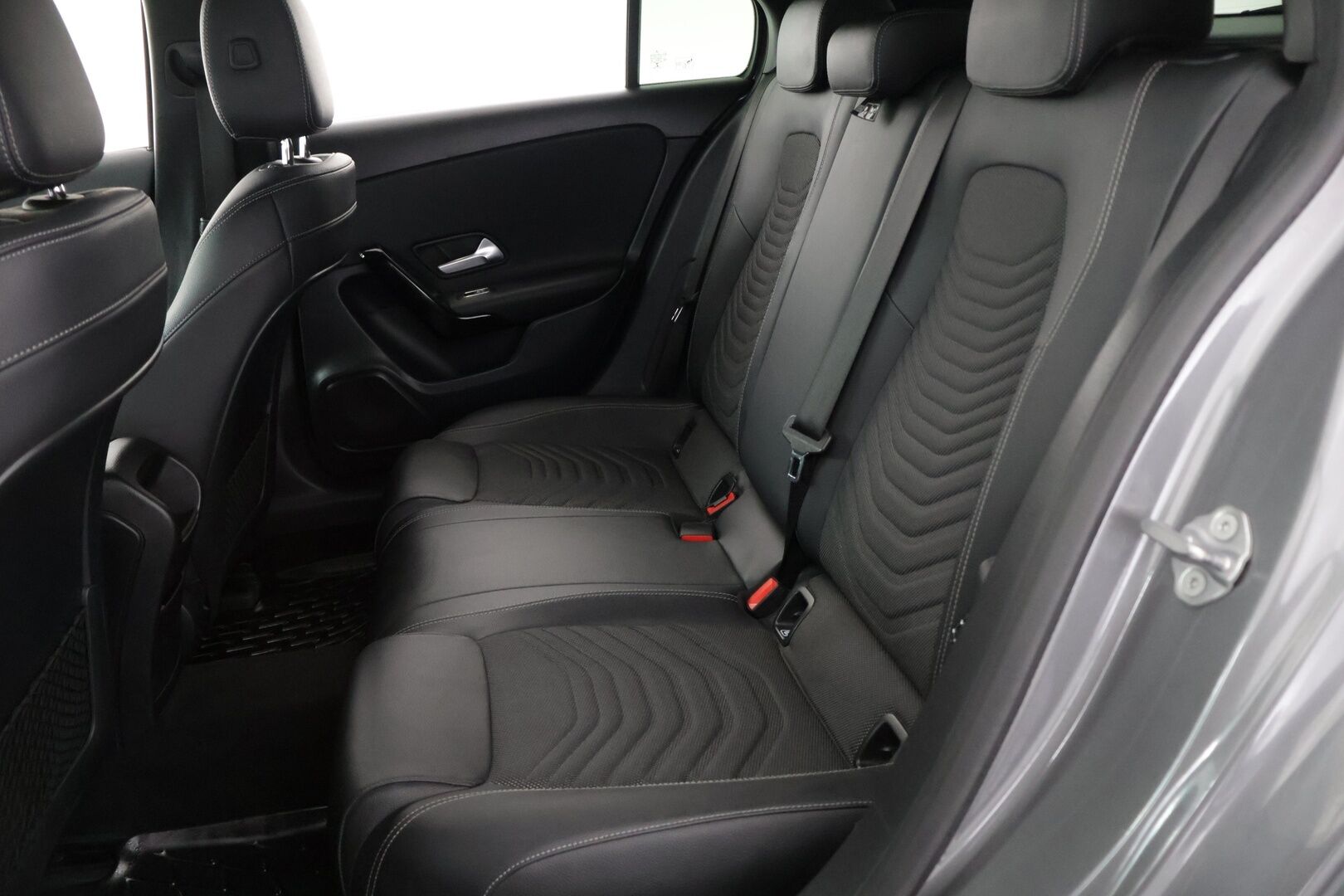 Mercedes-Benz A 2019 180 d A Business Style - Suomi-auto | P-kamera | LED | Digimittaristo | Vakkari | 