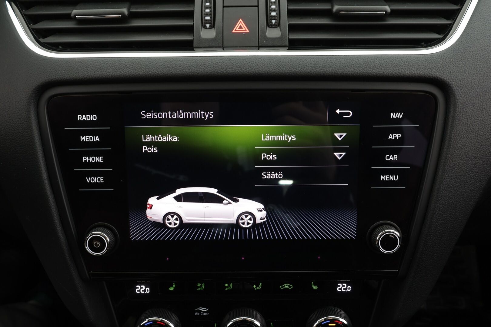 Skoda Octavia 2019 1,5 TSI Style * Webasto / ACC / LED / P.kamera / Navi / Kaistavahti / Katveavustin / Keyless * - Suomi-auto / Kahdet renkaat