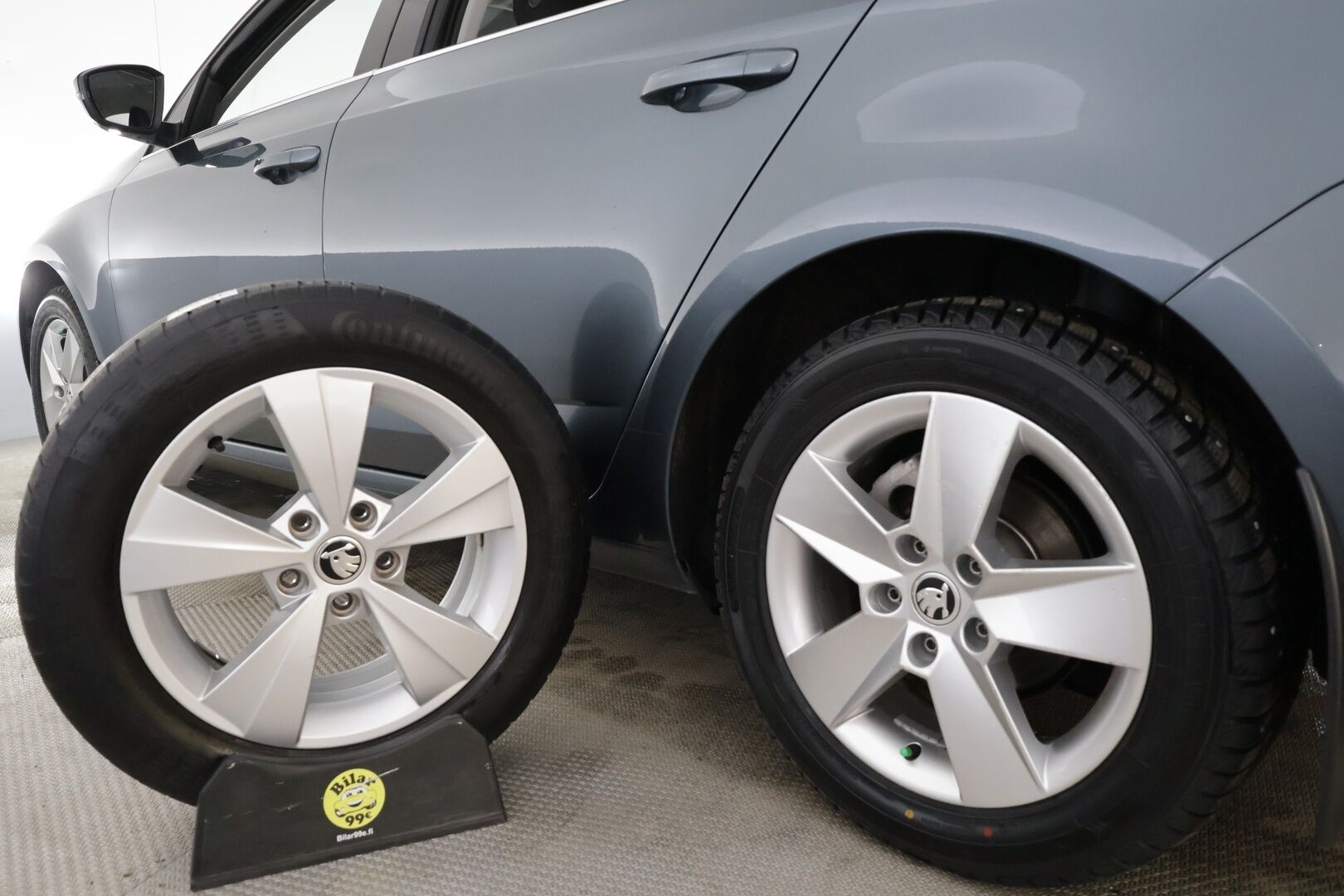 Skoda Octavia 2019 1,5 TSI Style * Webasto / ACC / LED / P.kamera / Navi / Kaistavahti / Katveavustin / Keyless * - Suomi-auto / Kahdet renkaat