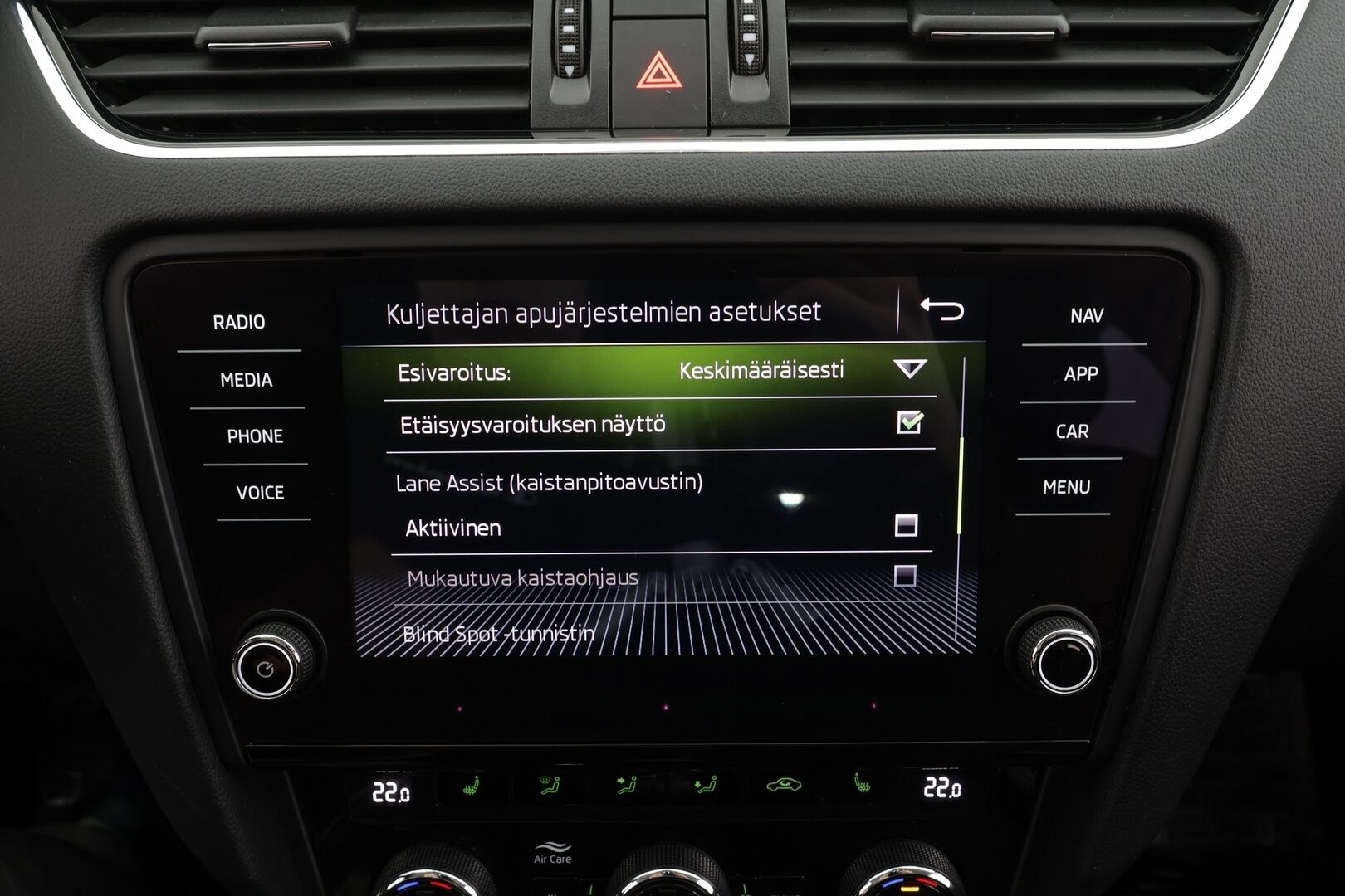 Skoda Octavia 2019 1,5 TSI Style * Webasto / ACC / LED / P.kamera / Navi / Kaistavahti / Katveavustin / Keyless * - Suomi-auto / Kahdet renkaat