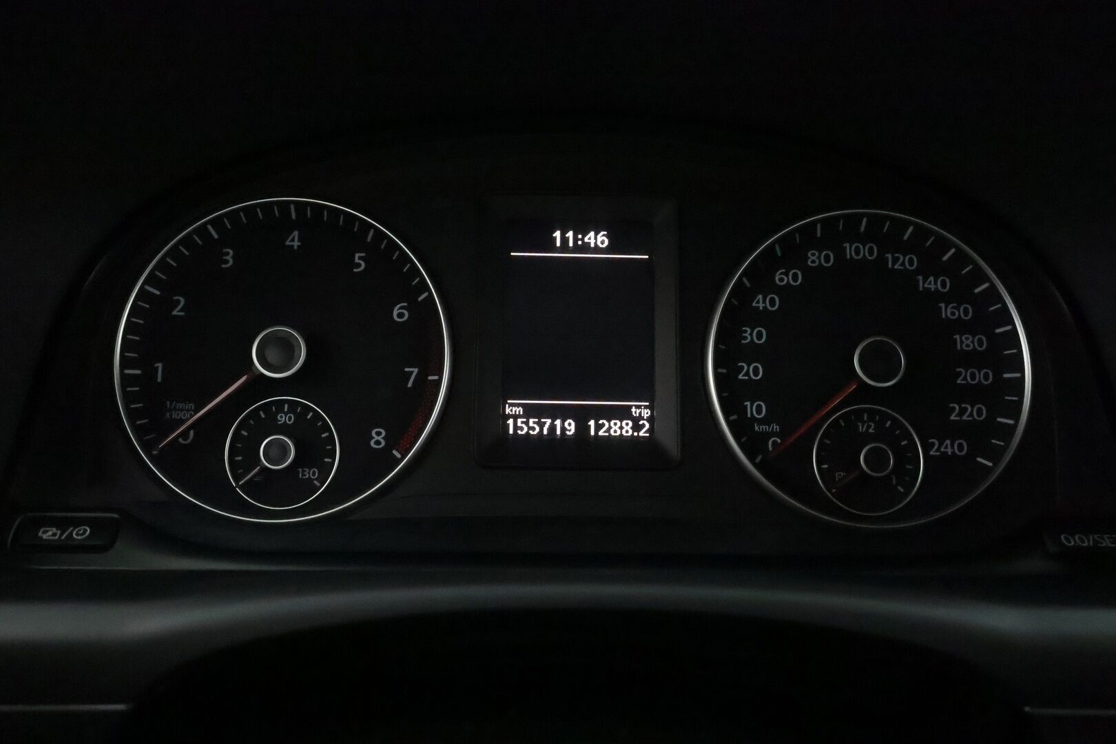 Volkswagen Touran 2015 Cross Touran 1.4 TSI 7-paik. **Koukku / Vakkari / P.kamera / Lohko / Nahkasisusta** - Kahdet renkaat