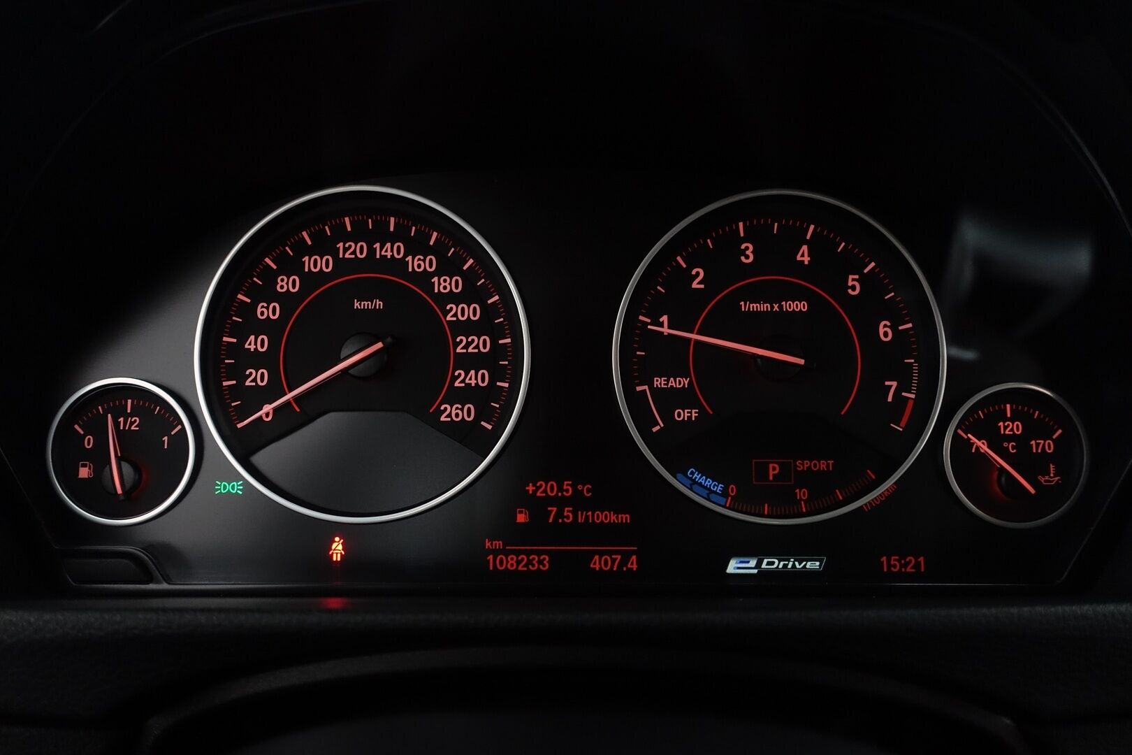 BMW 330 2017 330e iPerformance M-Sport Sedan - H&K | HUD | ACC | Keyless | Kattoluukku | AppleCarPlay | Prof.Navi | 