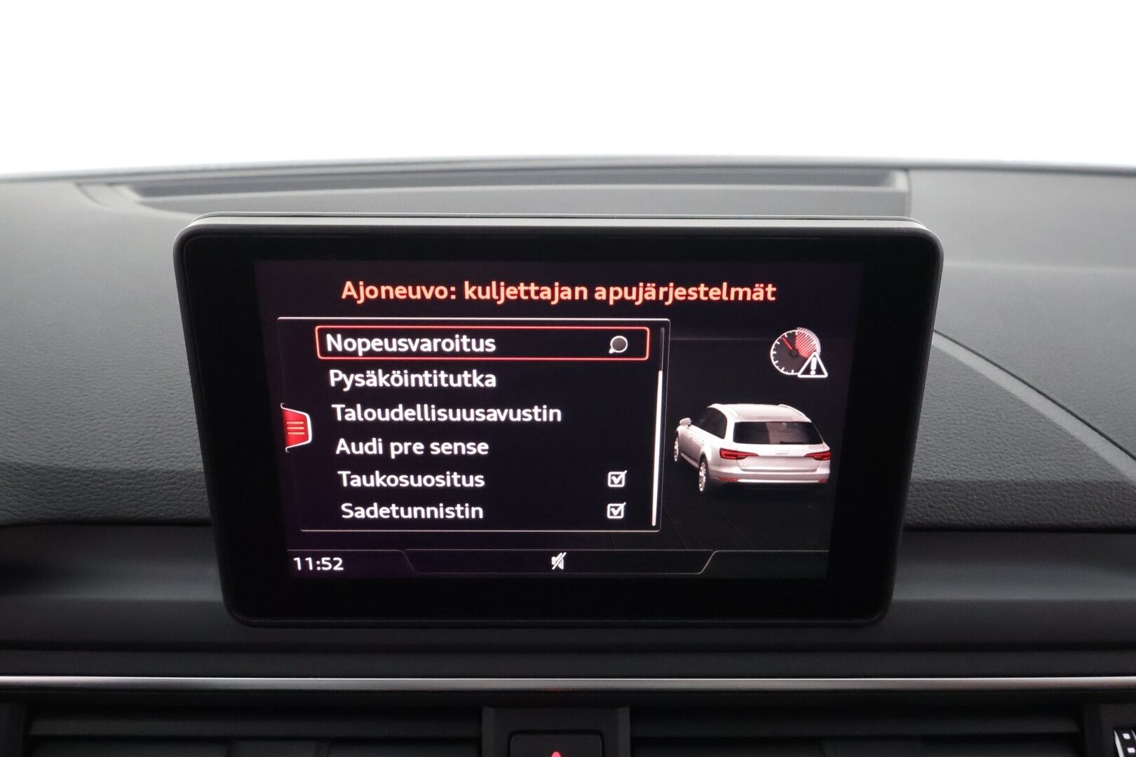 Audi A4 2019 Avant Business Sport Comfort Edition 40 TDI 140 kW quattro S tronic *B&O / Nahkasisusta / Webasto / Koukku / Matrix-LED* - 2 X Renkaat & Vanteet / Suomi Auto