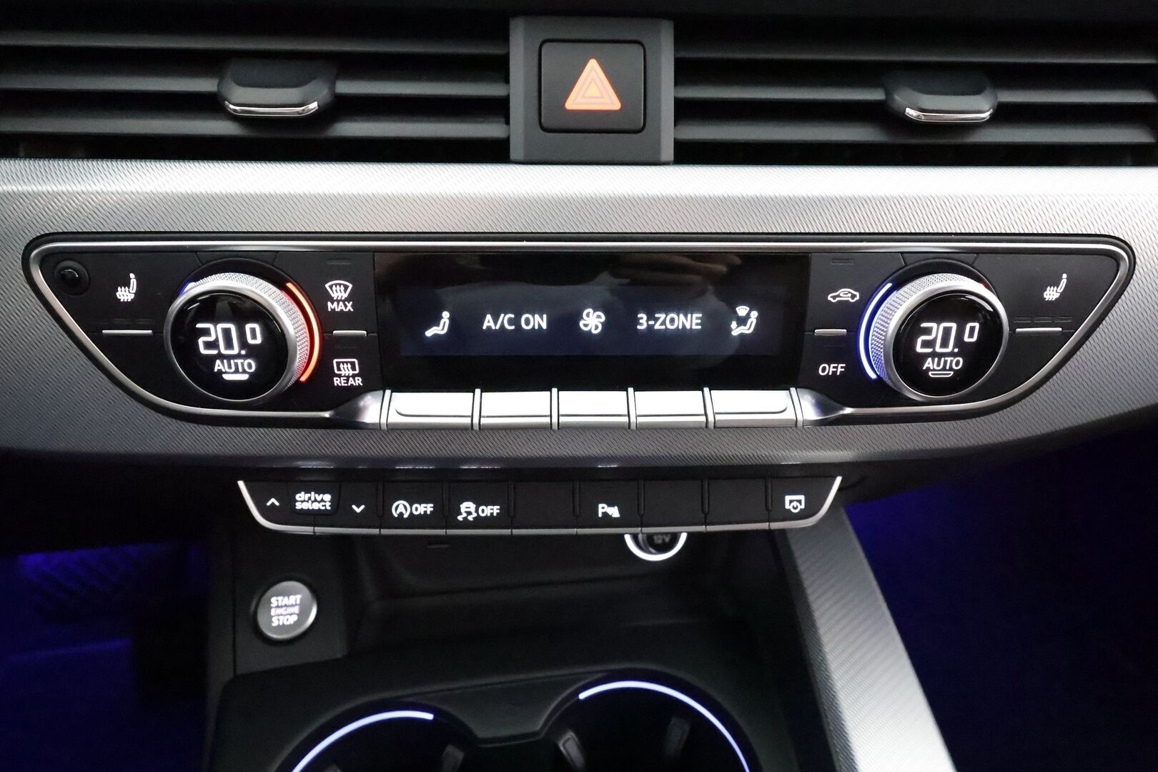 Audi A4 2019 Avant Business Sport Comfort Edition 40 TDI 140 kW quattro S tronic *B&O / Nahkasisusta / Webasto / Koukku / Matrix-LED* - 2 X Renkaat & Vanteet / Suomi Auto