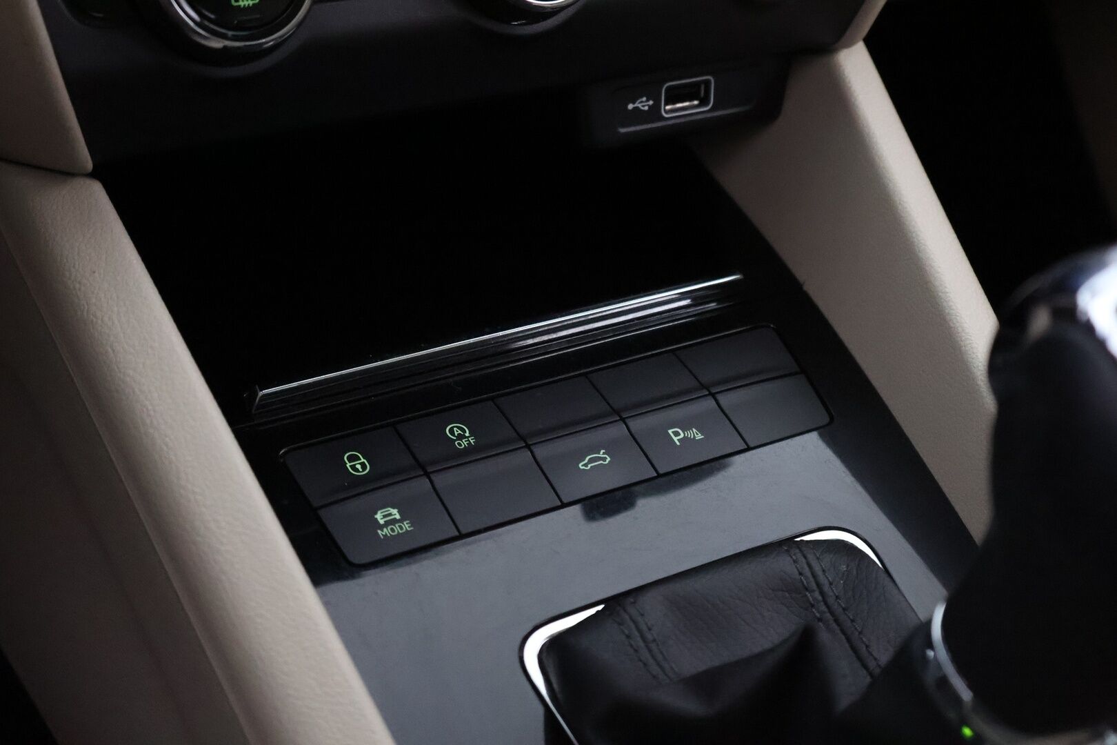 Skoda Octavia 2019 Combi 1,6 TDI Style DSG Autom. - Suomiauto / Webasto / Adapt.Vakkari / Canton Premium Sound / Peruutuskamera / Vaaleat Puolinahat / Huippuvarusteet!