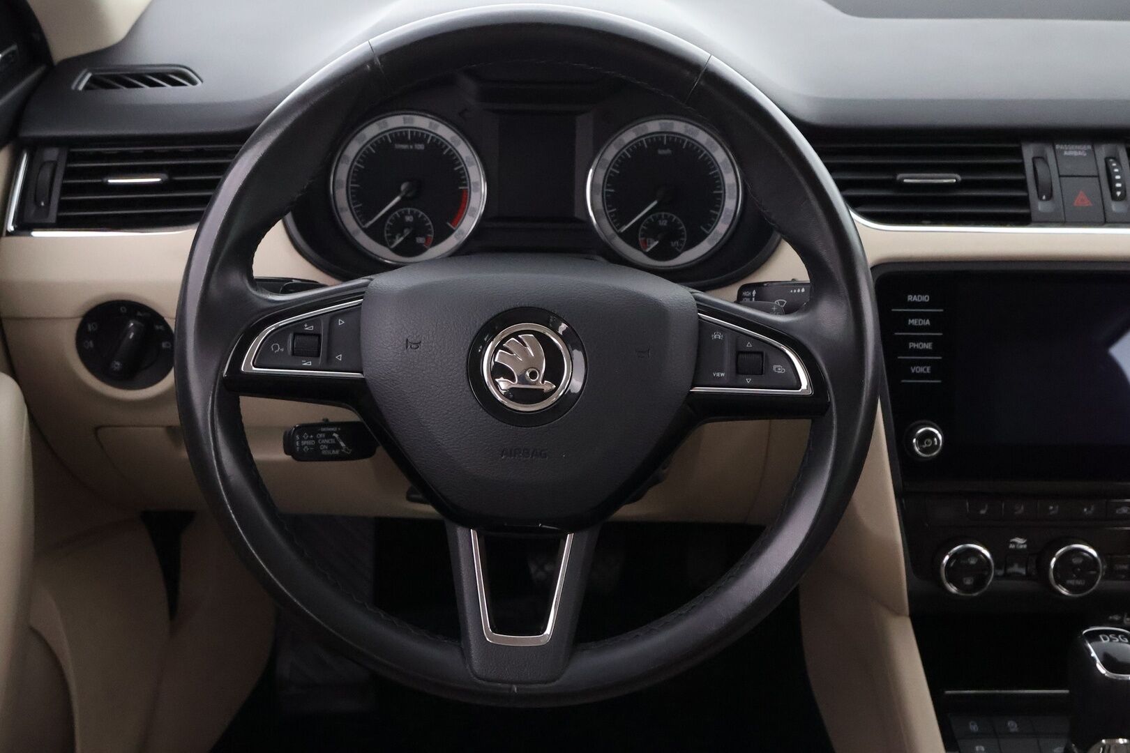 Skoda Octavia 2019 Combi 1,6 TDI Style DSG Autom. - Suomiauto / Webasto / Adapt.Vakkari / Canton Premium Sound / Peruutuskamera / Vaaleat Puolinahat / Huippuvarusteet!